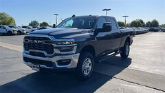 2025 Ram 2500 TRADESMAN CREW CAB 4X4 6'4 BOX Pickup