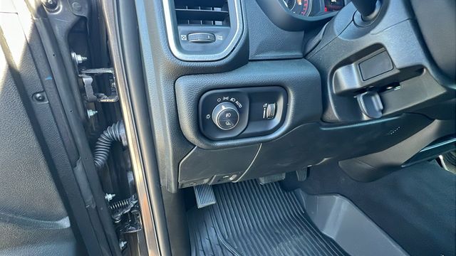 2026 RAM 2500 Tradesman/Black Express - Photo 31