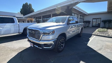 2026 Ram 1500 LARAMIE CREW CAB 4X4 5'7 BOX Pickup