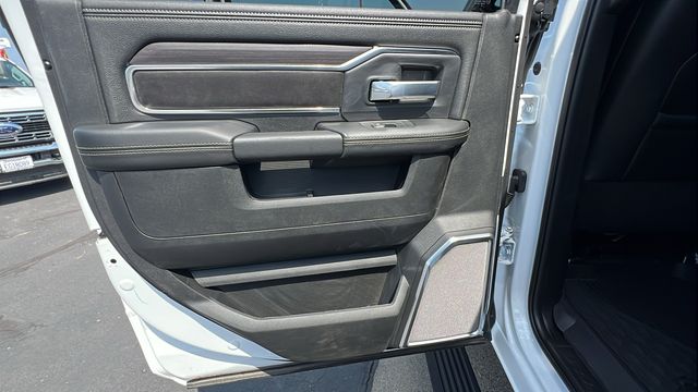 2026 RAM 3500 Laramie - Photo 16