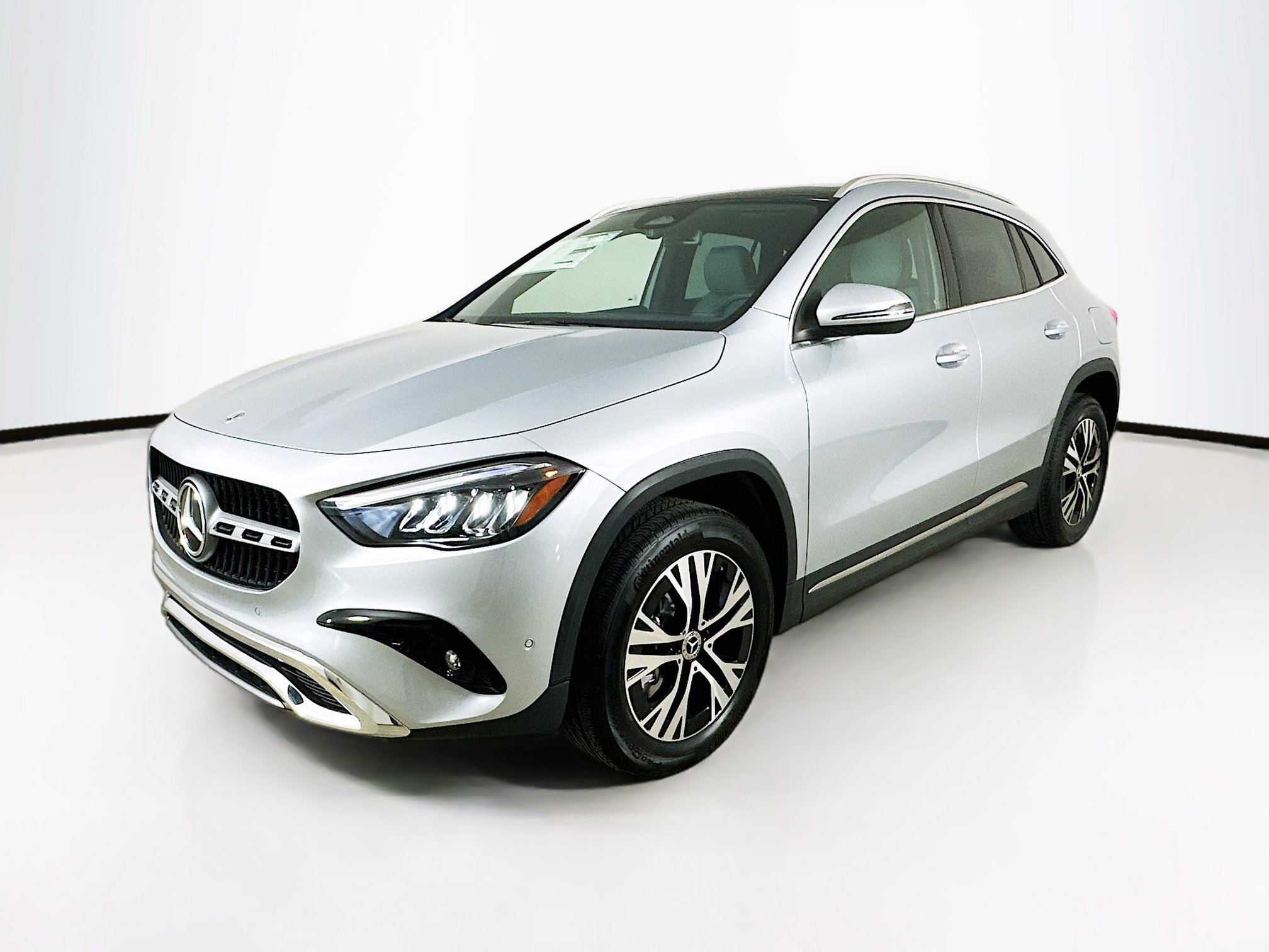 2026 Mercedes Benz GLA 250 4MATIC photo 3