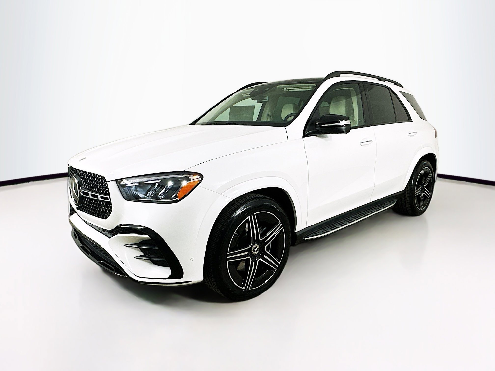 2026 Mercedes Benz GLE 450 4MATIC photo 3