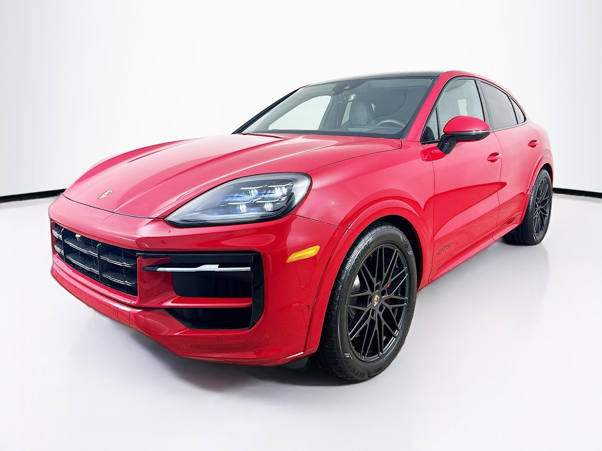 2025 Porsche Cayenne Coup GTS's photo