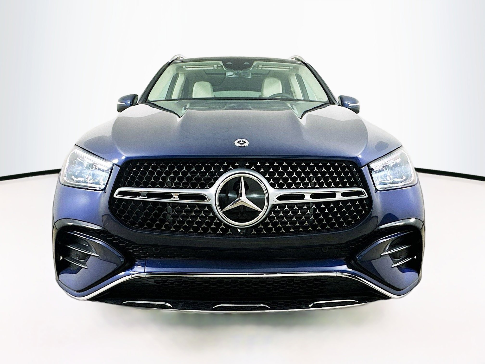 2025 Mercedes Benz GLE 350 4MATIC photo 2
