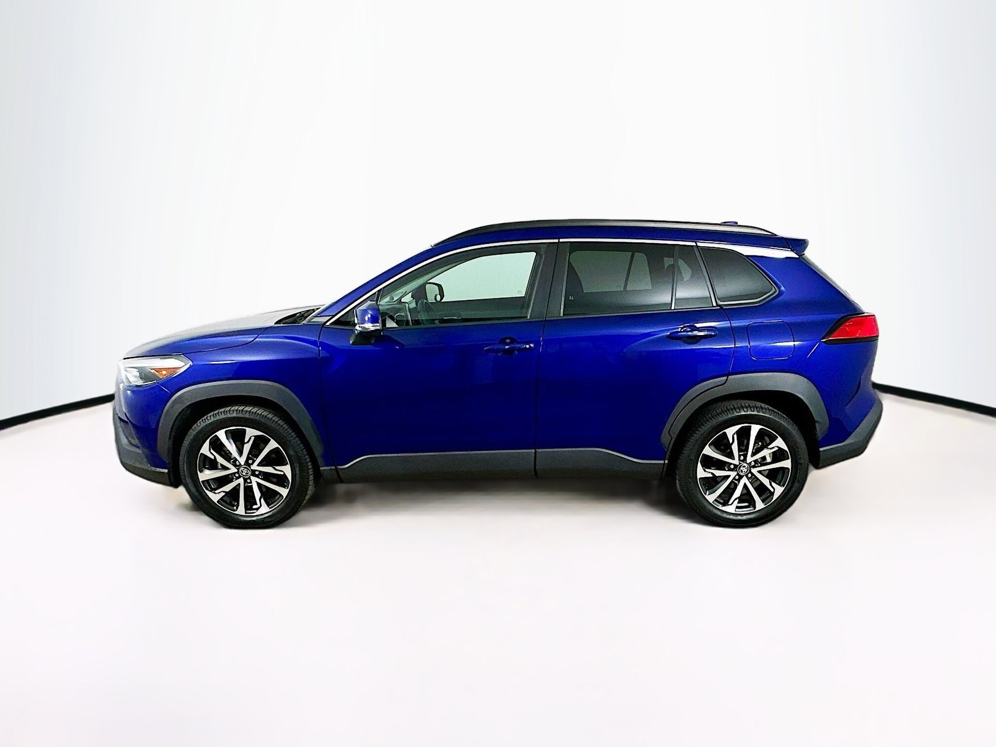 2022 Toyota Corolla Cross XLE photo 4