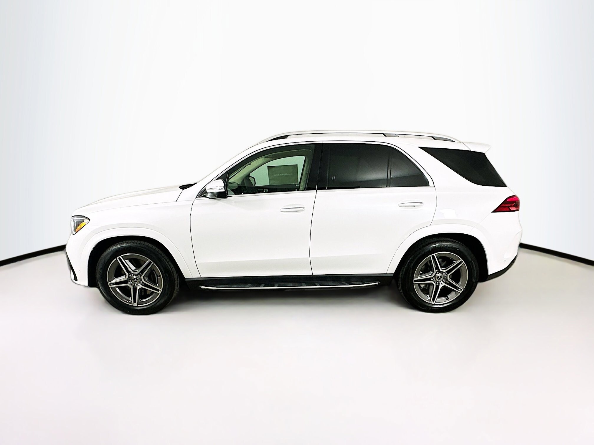 2026 Mercedes Benz GLE 450 4MATIC photo 2