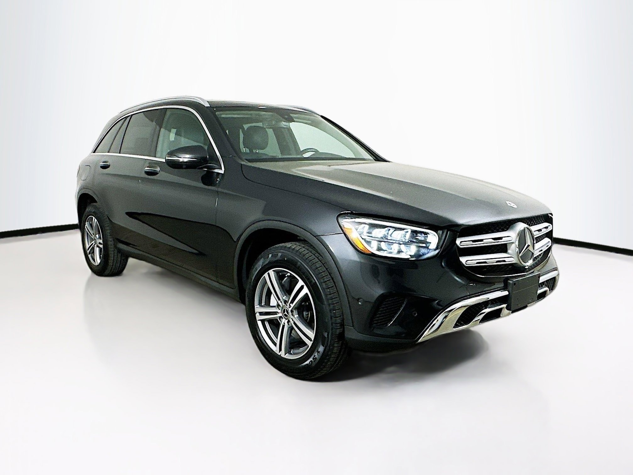 2021 Mercedes-Benz GLC GLC300's photo