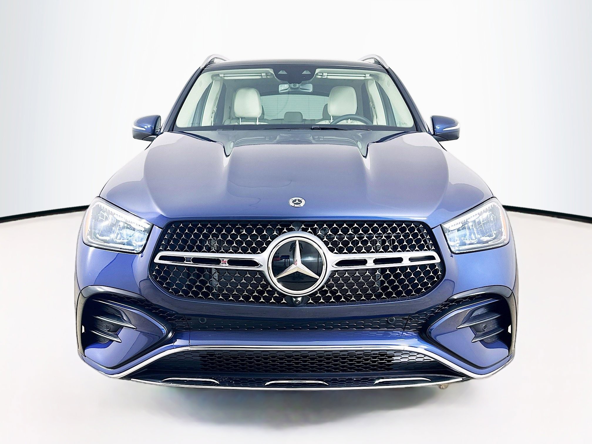 2026 Mercedes Benz GLE 450 4MATIC photo 2