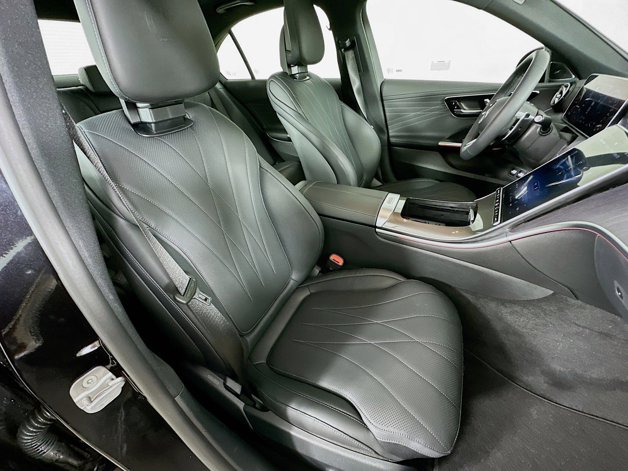 2025 Mercedes-Benz C-Class Sedan AMG C63 S E Peformance - Photo 36