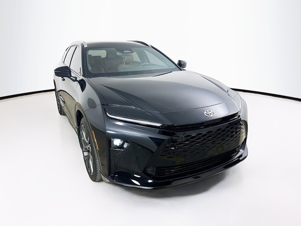 Used 2025 Toyota Crown Signia XLE SUV