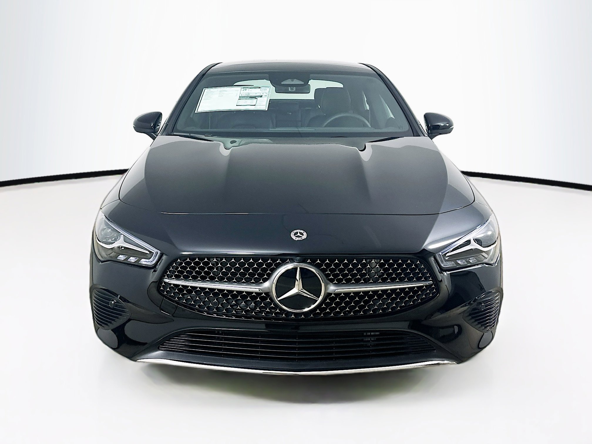2025 Mercedes Benz CLA 250 4MATIC photo 2