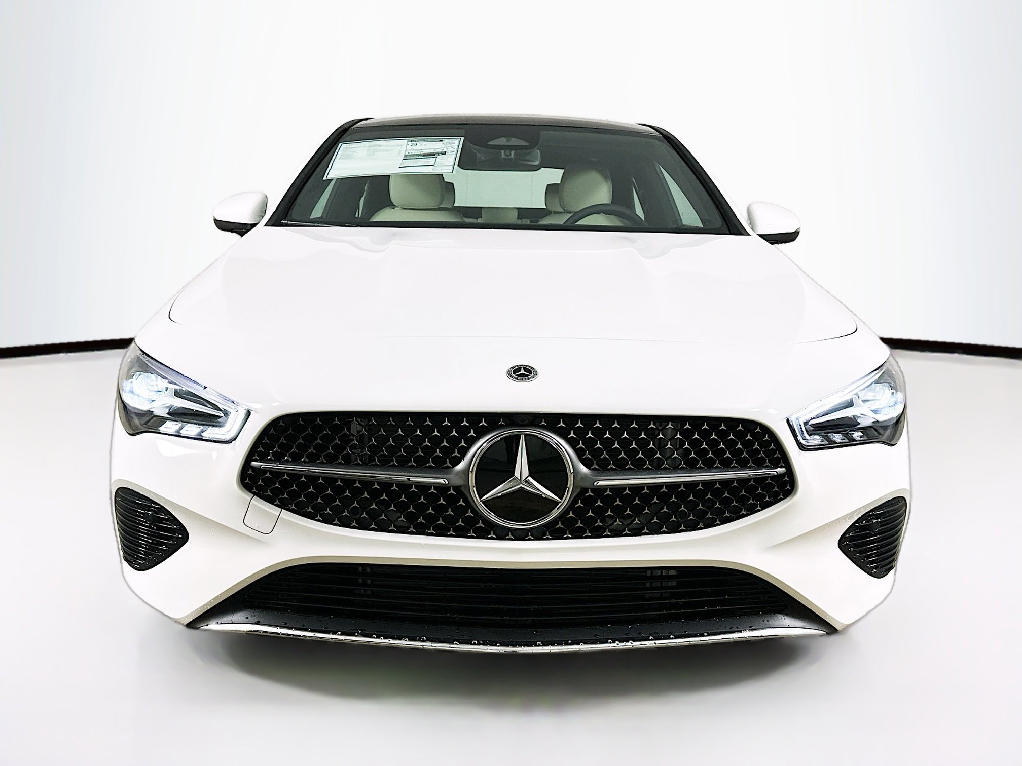 2025 Mercedes Benz CLA 250 4MATIC photo 2