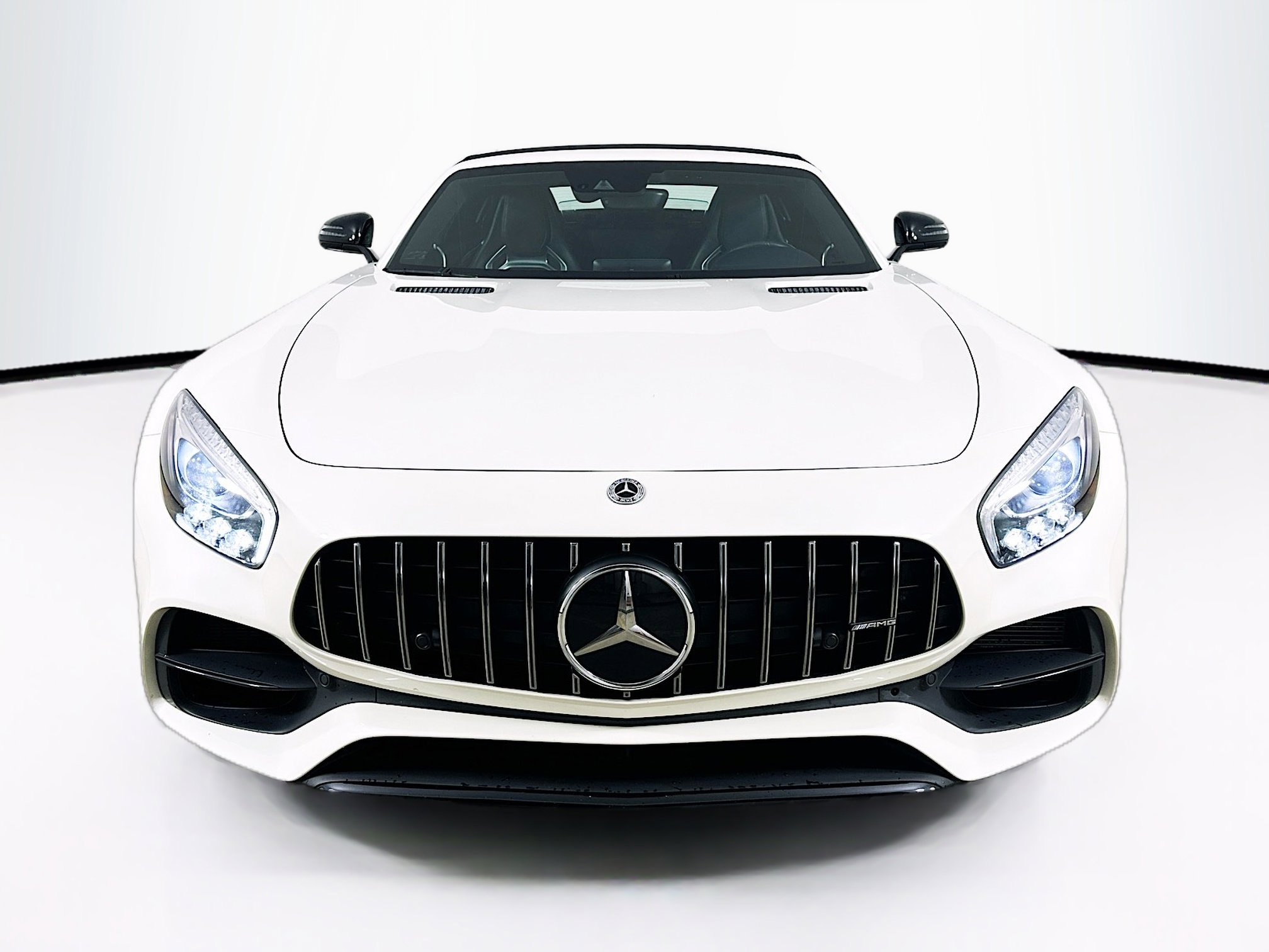 2018 Mercedes Benz AMG GT GT photo 2