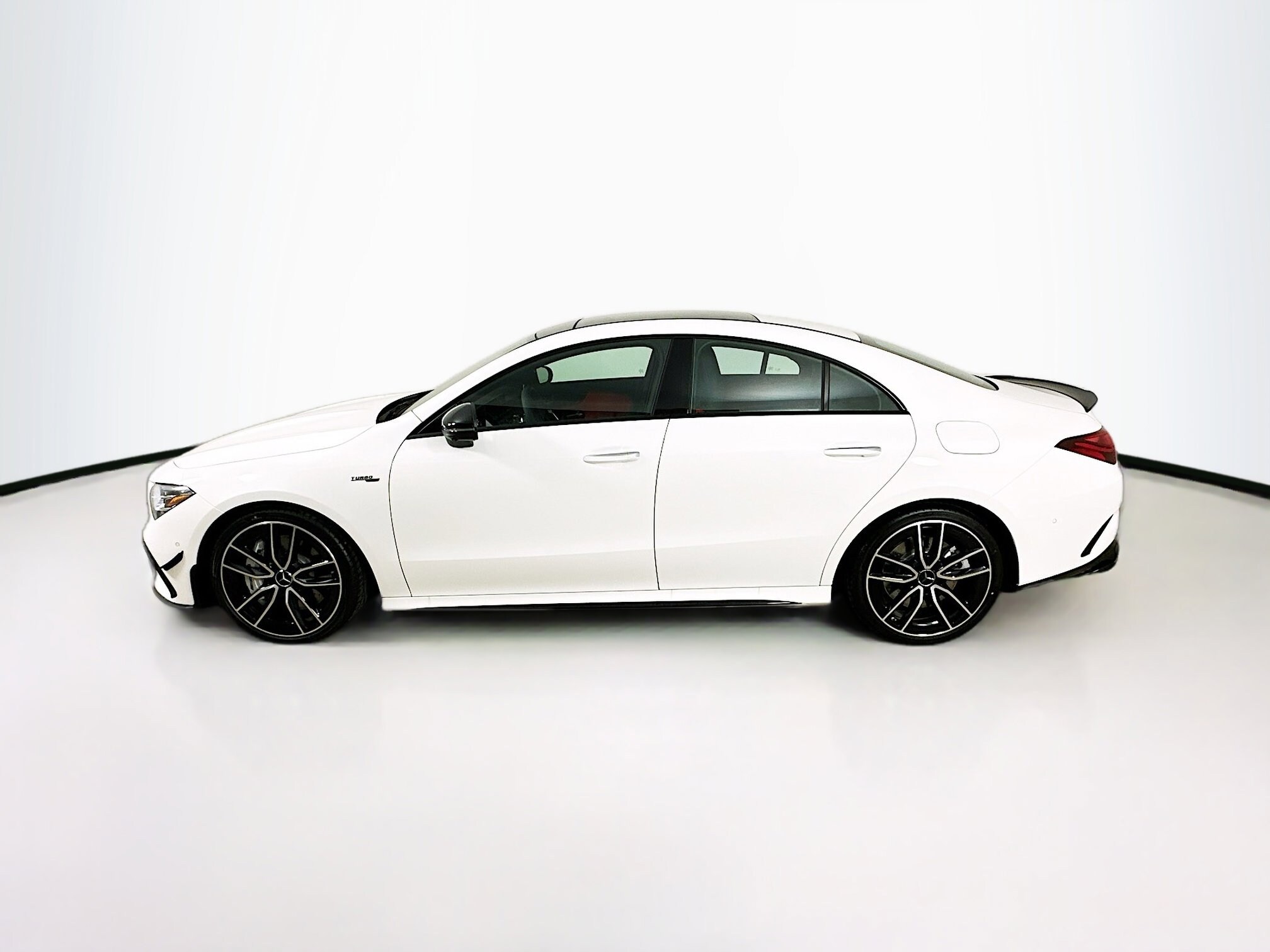 2025 Mercedes Benz CLA 35 AMG 4MATIC photo 4