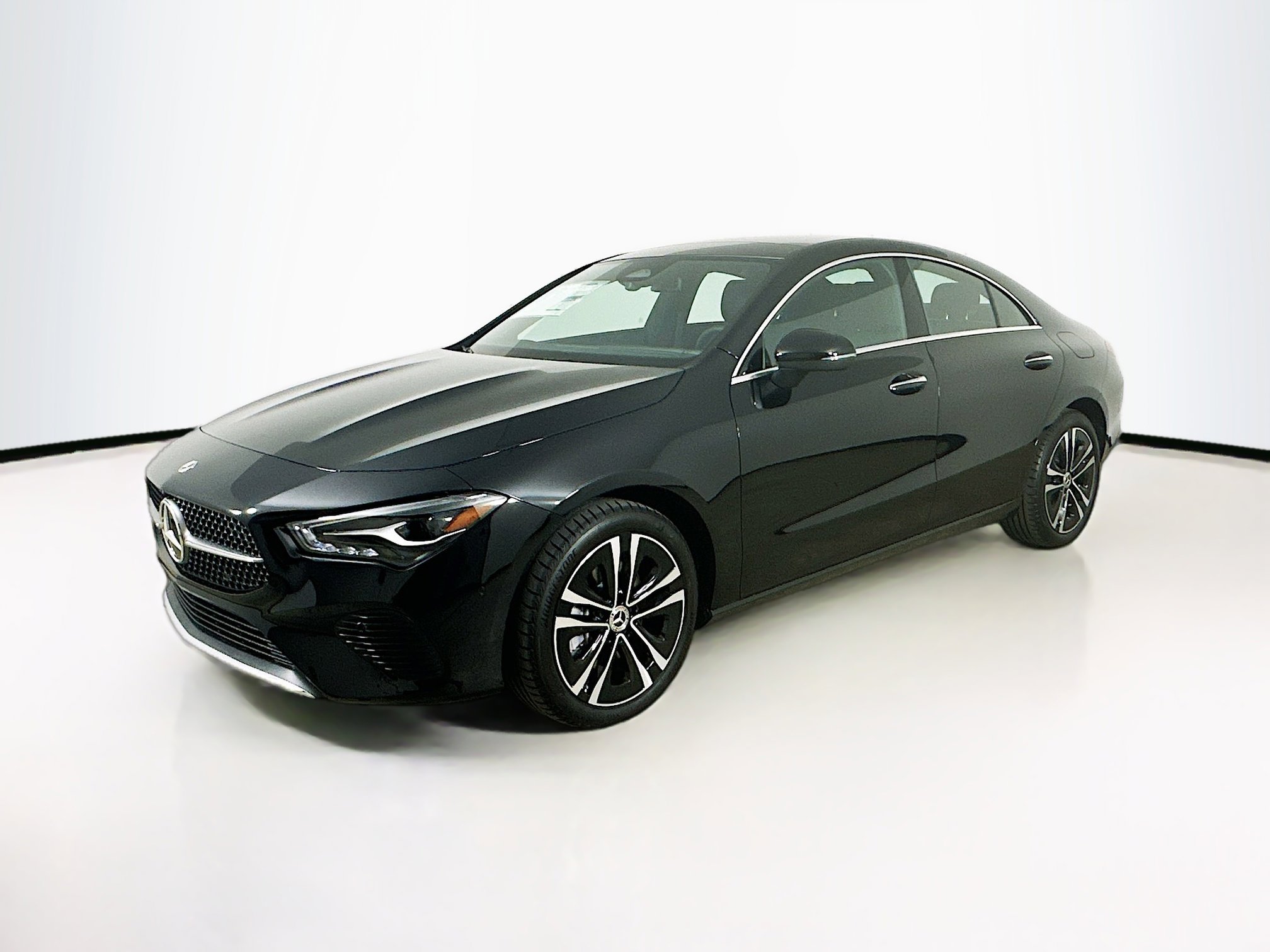 2025 Mercedes Benz CLA 250 4MATIC photo 3