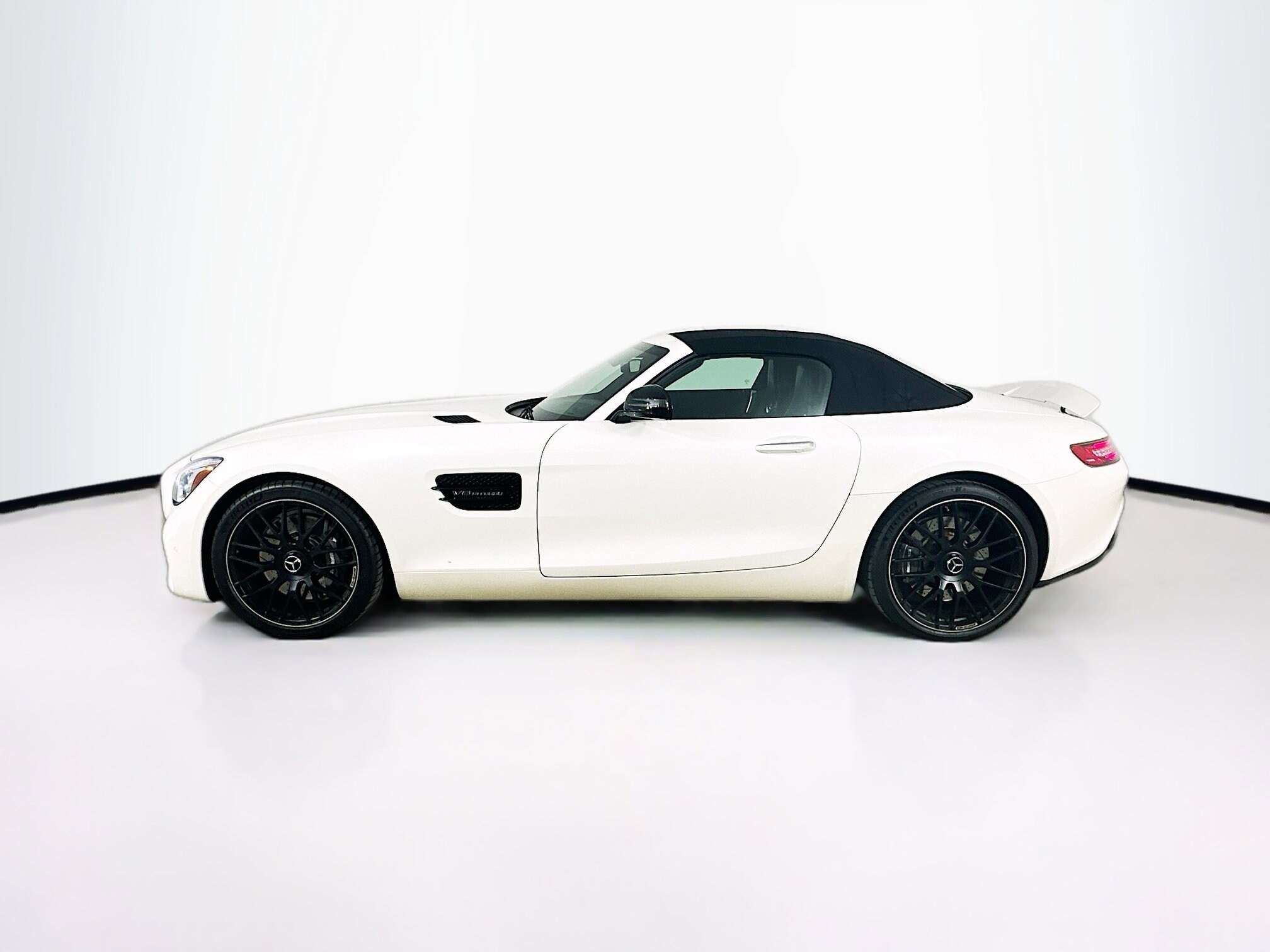 2018 Mercedes Benz AMG GT GT photo 4