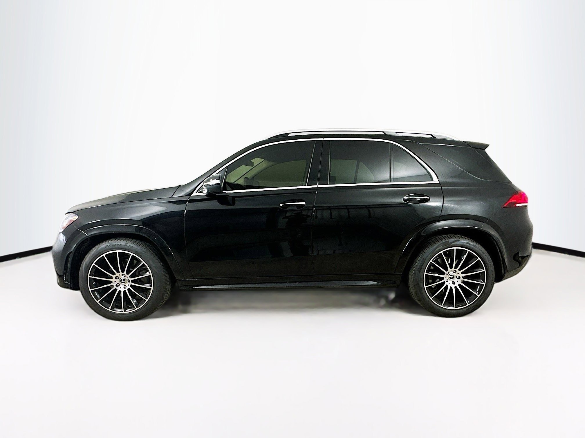 2023 Mercedes Benz GLE 580 4MATIC photo 3