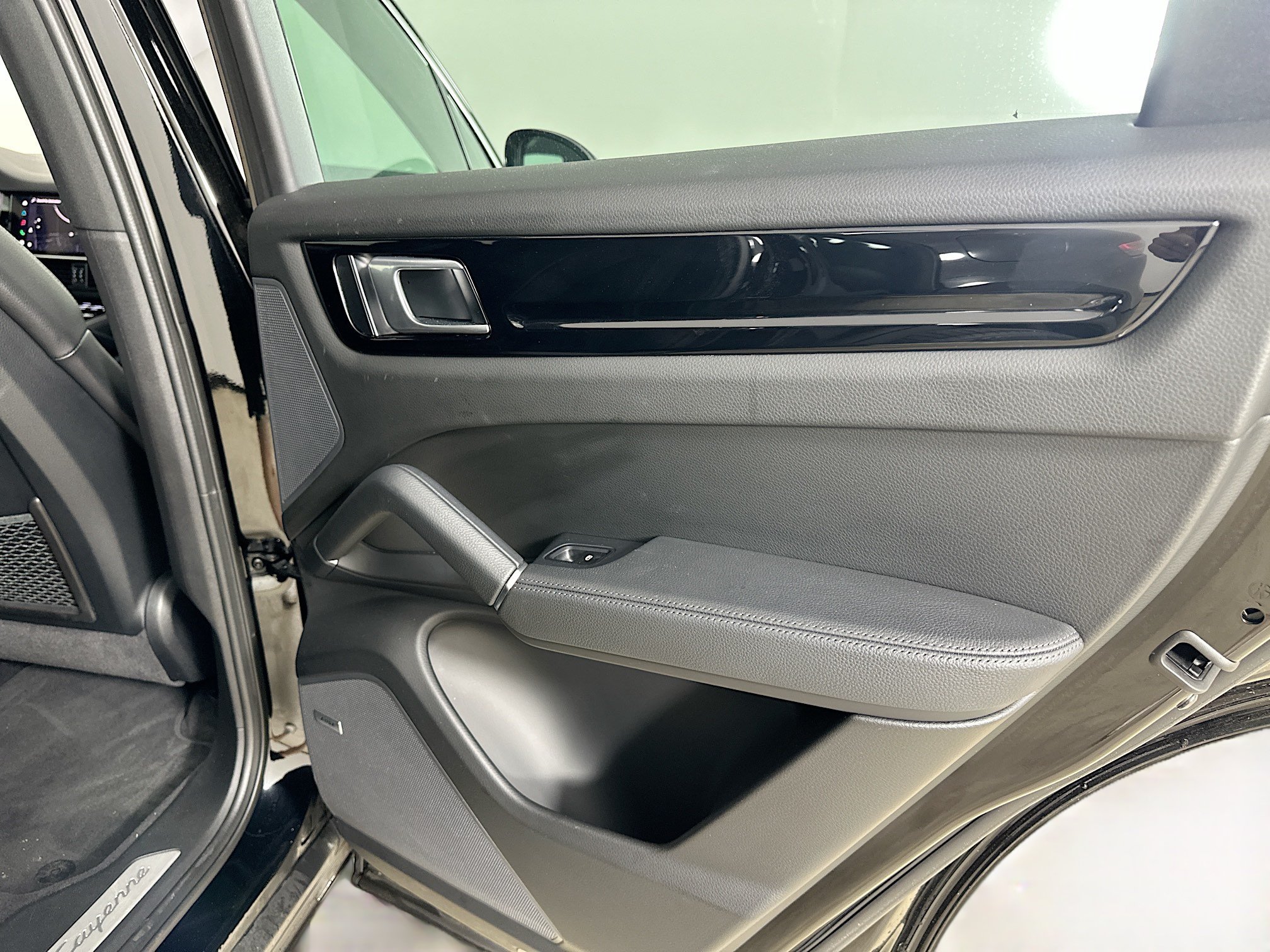 2022 Porsche Cayenne Base - Photo 40