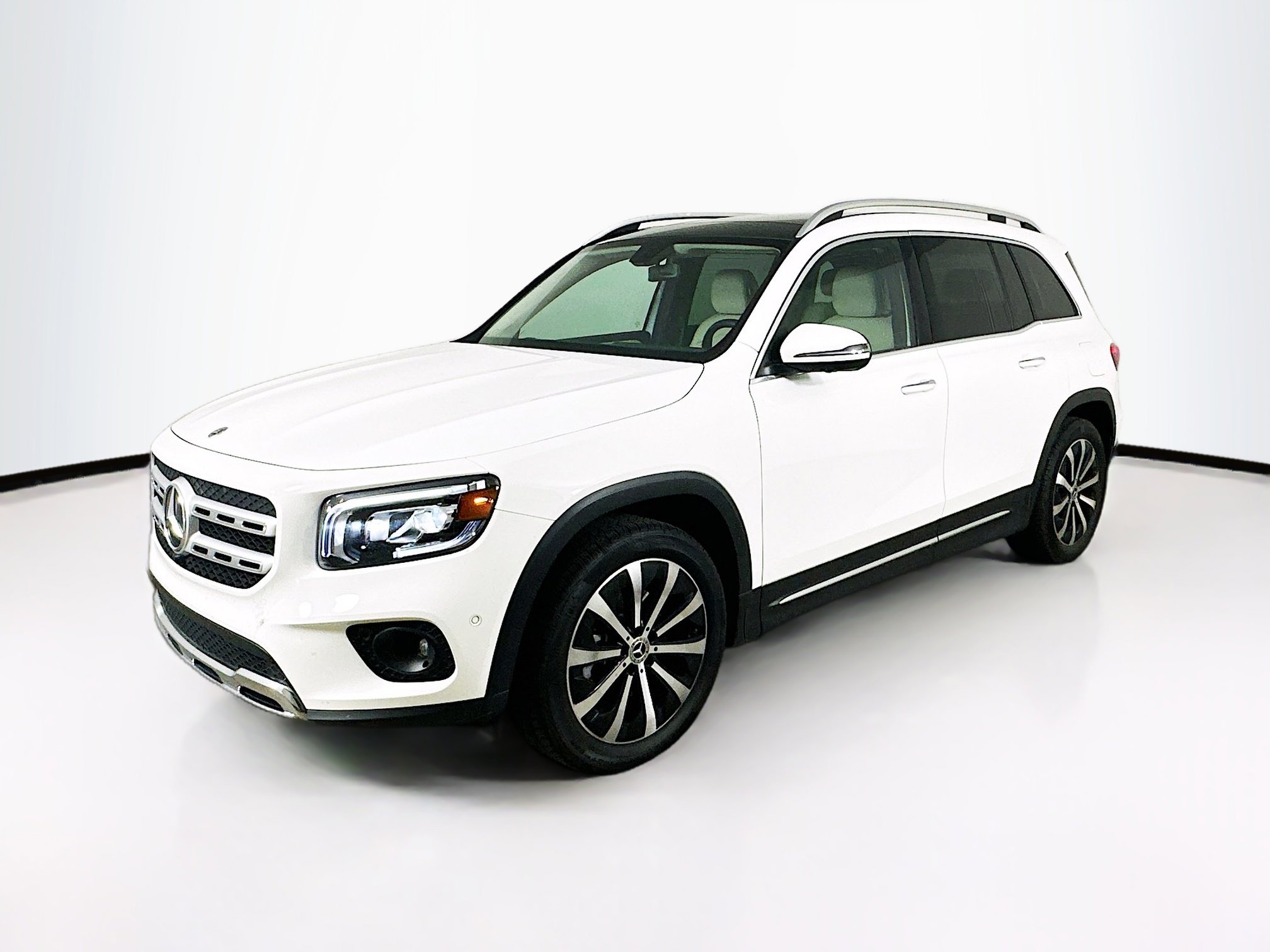 2021 Mercedes Benz GLB 250 4MATIC photo 3