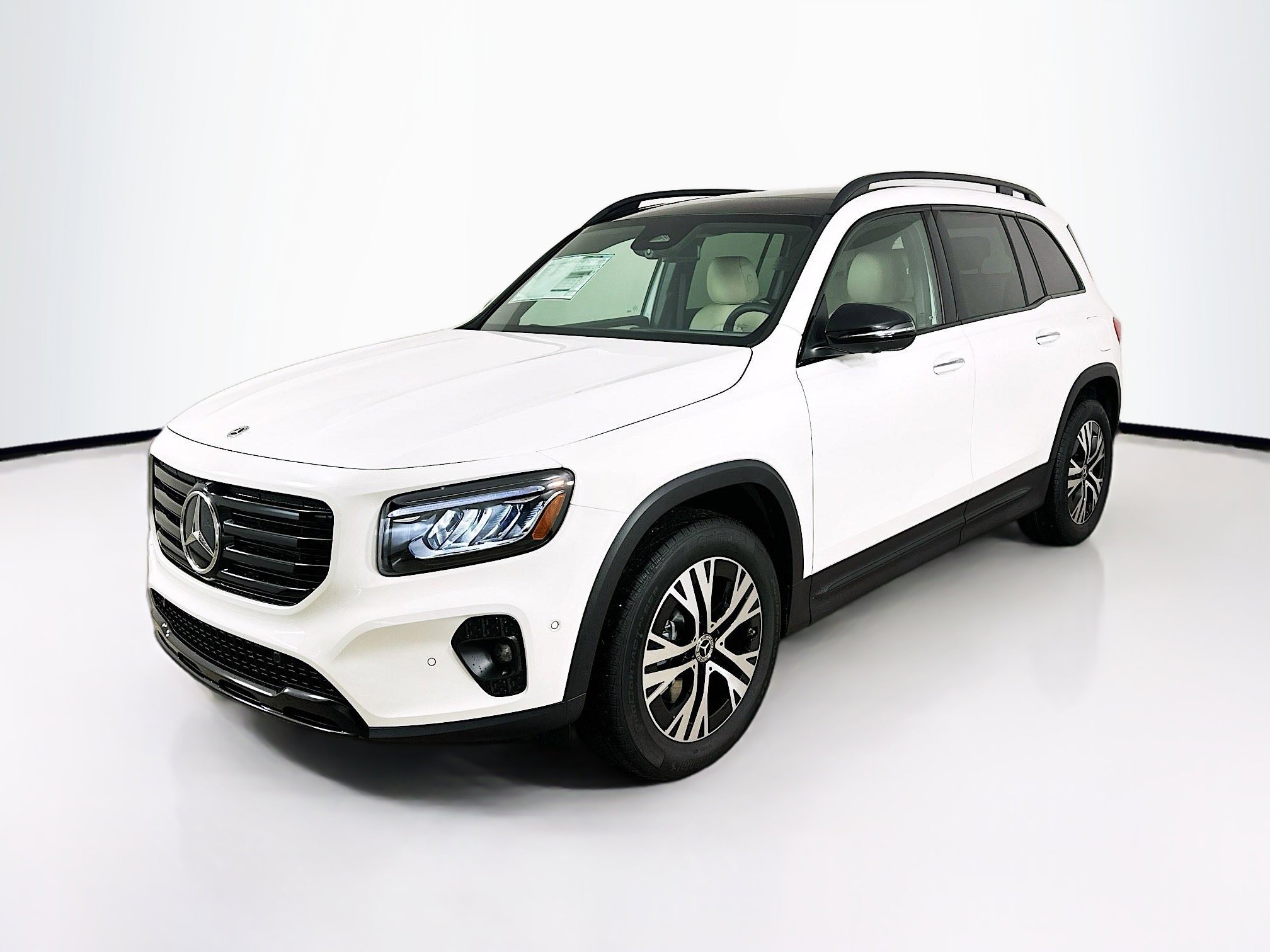 2026 Mercedes-Benz GLB GLB 250's photo