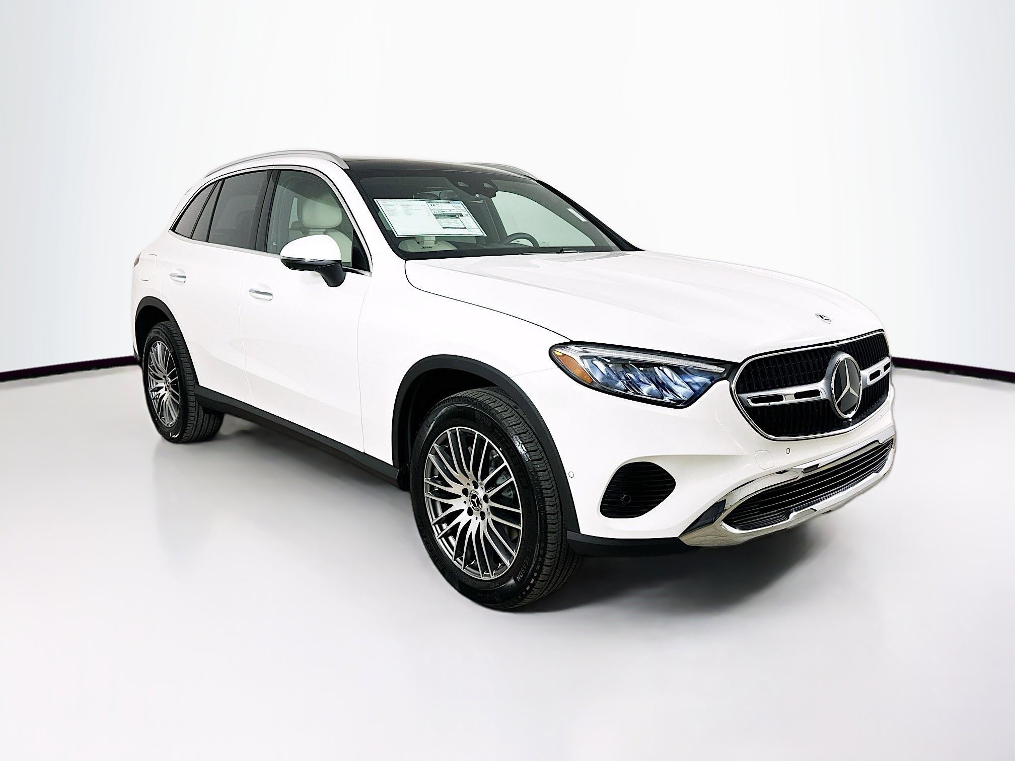 2026 Mercedes-Benz GLC Base's photo