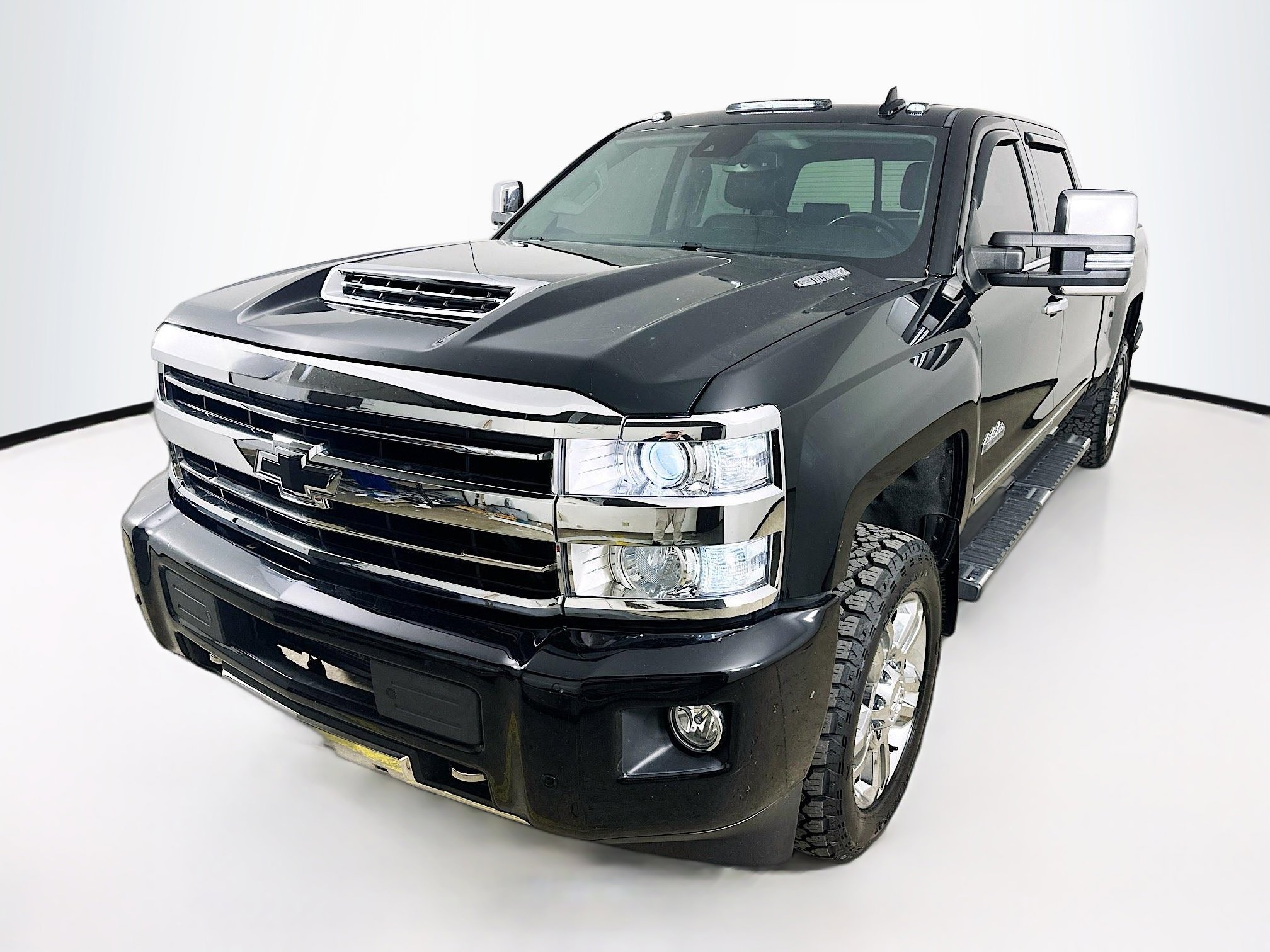 2019 Chevrolet Silverado 2500HD High Country's photo