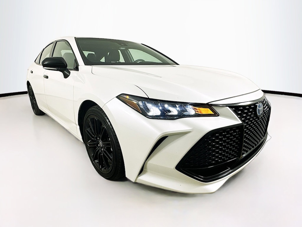 Used 2022 Toyota Avalon Hybrid XSE Nightshade Sedan