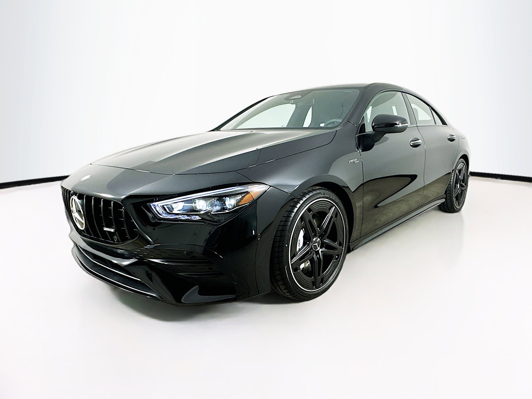 2026 Mercedes Benz CLA 35 AMG 4MATIC photo 2