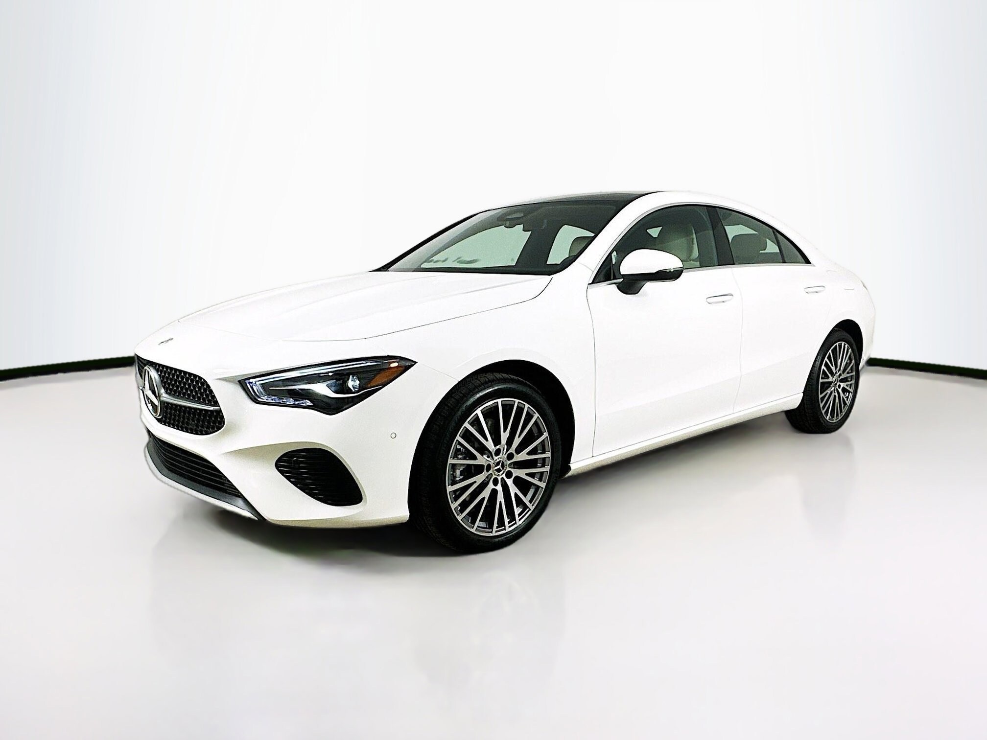 2025 Mercedes Benz CLA 250 4MATIC photo 3