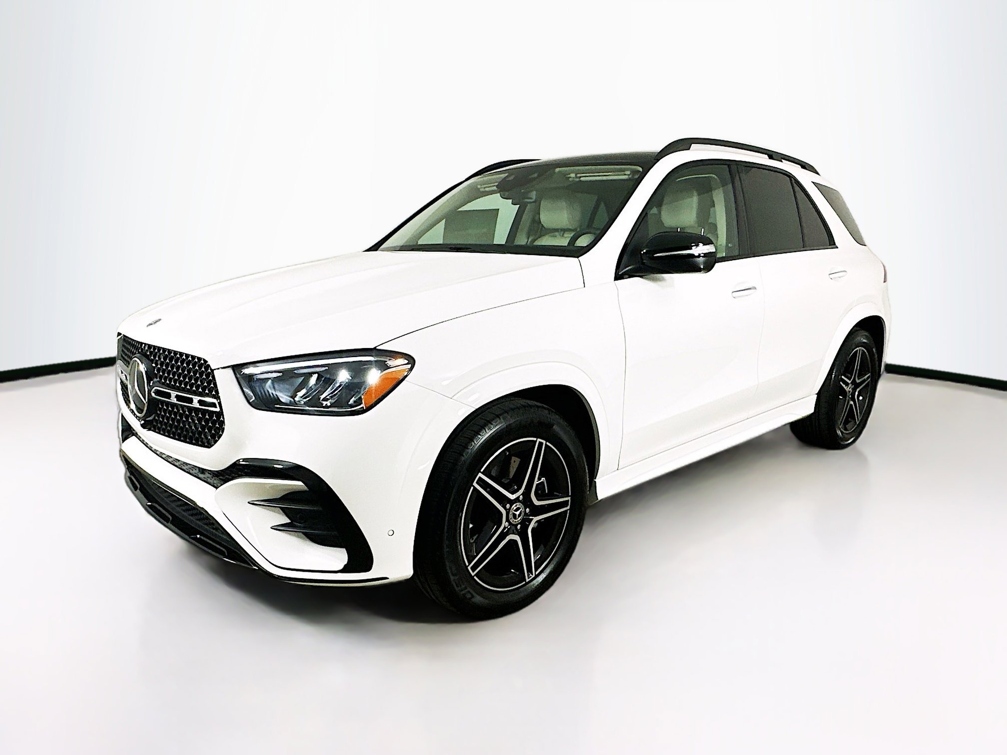 2026 Mercedes Benz GLE 450 4MATIC photo 3