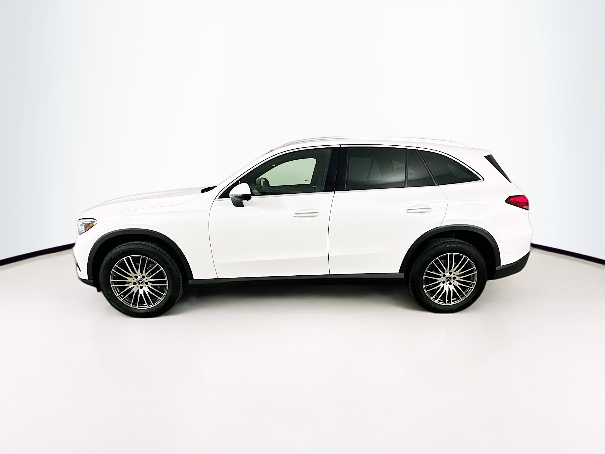 2026 Mercedes Benz GLC 300 4MATIC photo 4
