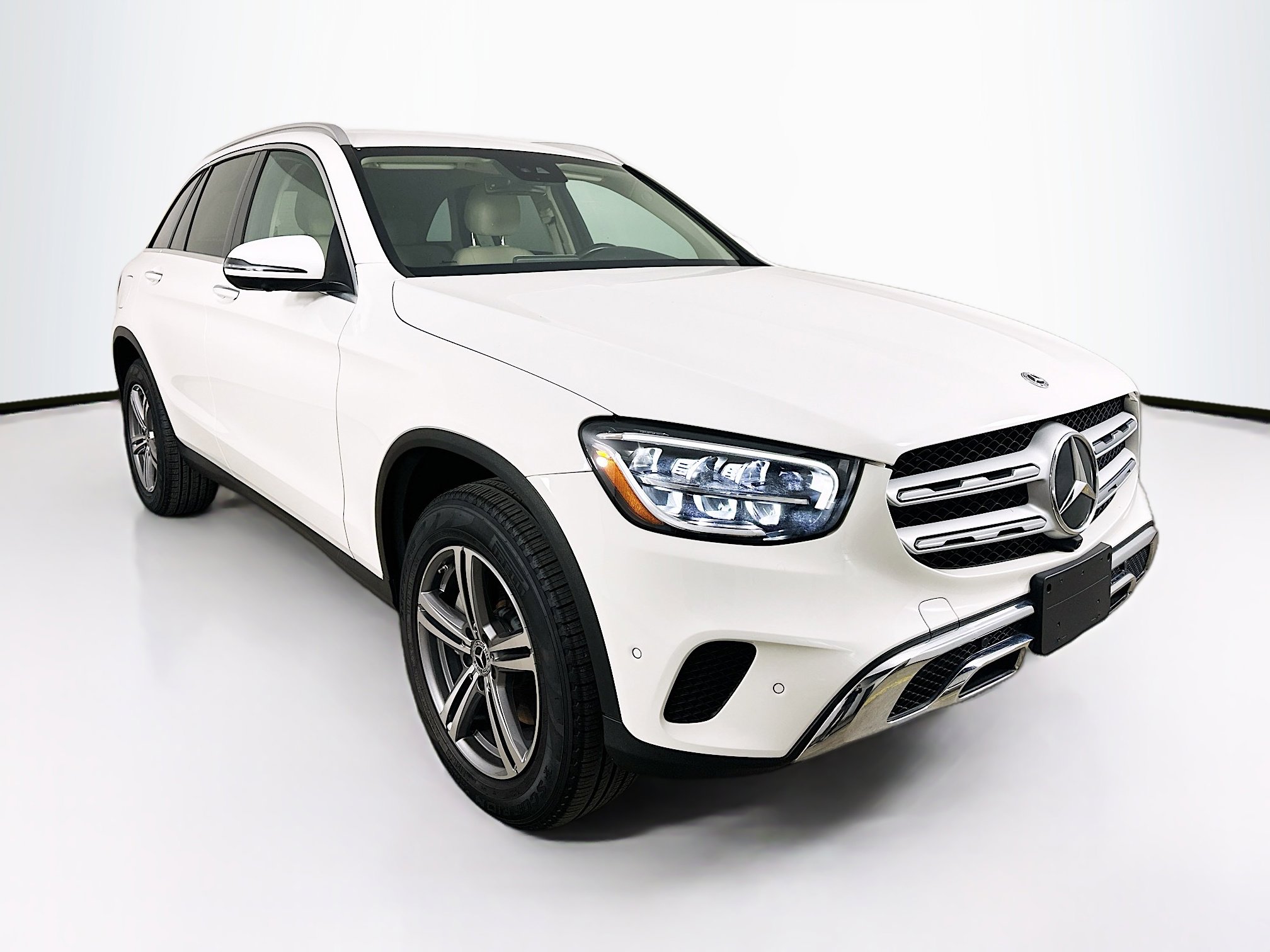 2022 Mercedes-Benz GLC GLC300's photo