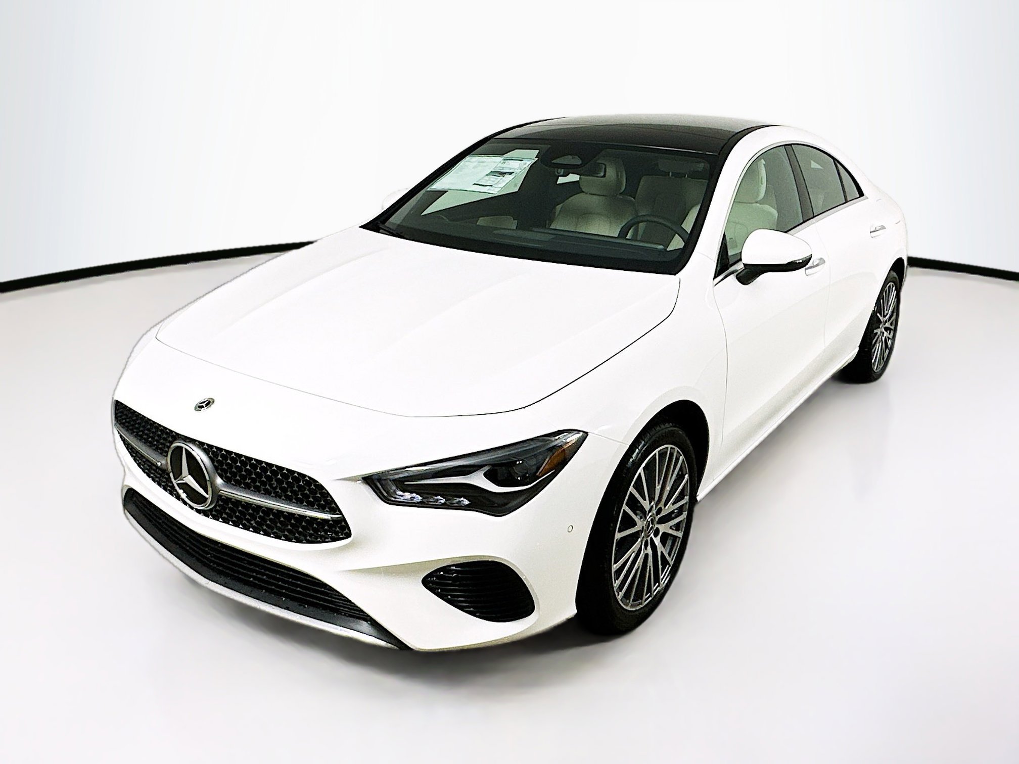 2025 Mercedes Benz CLA 250 4MATIC photo 3