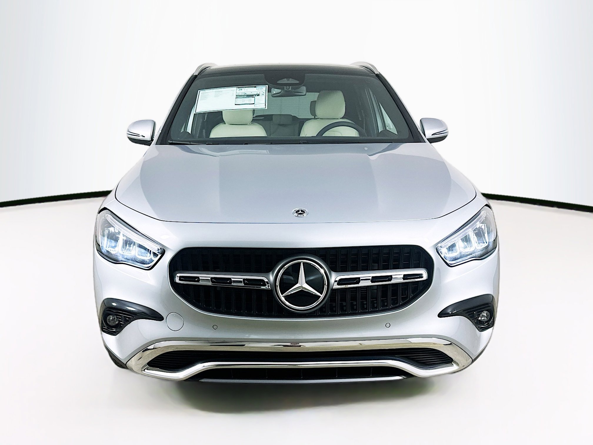 2026 Mercedes Benz GLA 250 4MATIC photo 2
