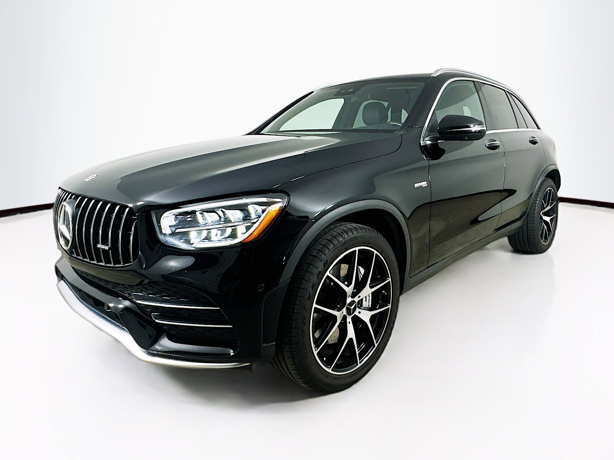 2022 Mercedes Benz GLC AMG 43 4MATIC photo 2