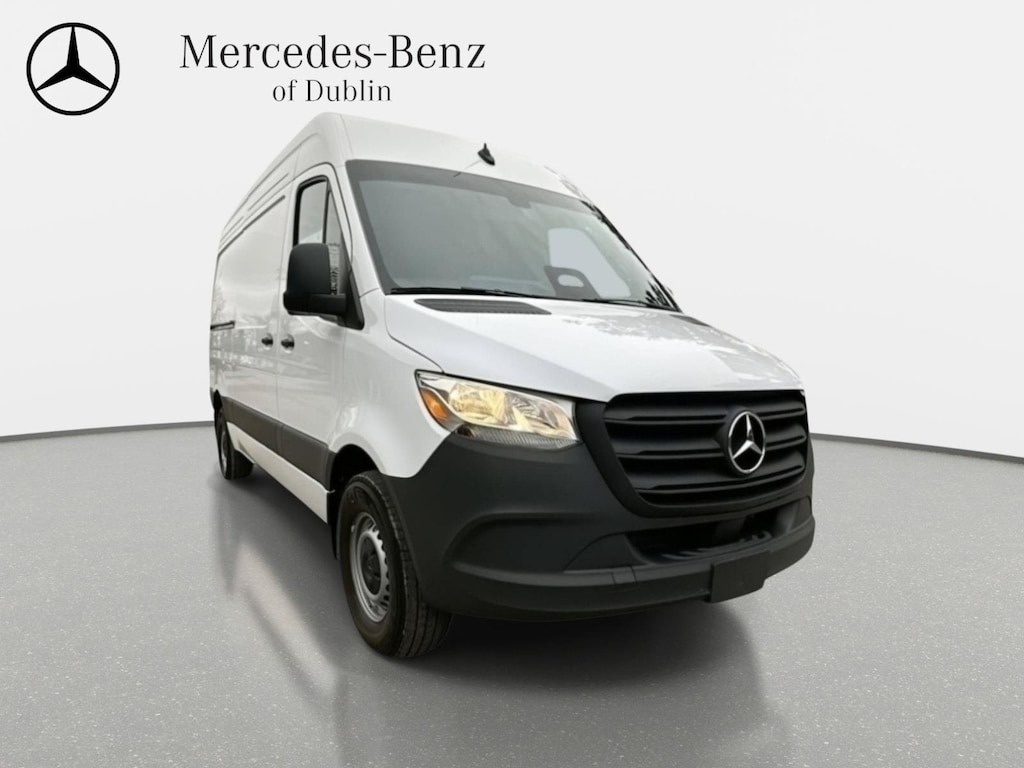 New 2025 Mercedes-Benz Sprinter 2500 Standard Roof 4-Cyl Diesel Van Cargo Van