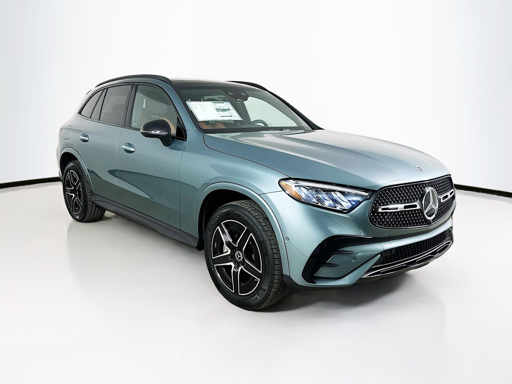 2026 Mercedes-Benz GLC Base's photo