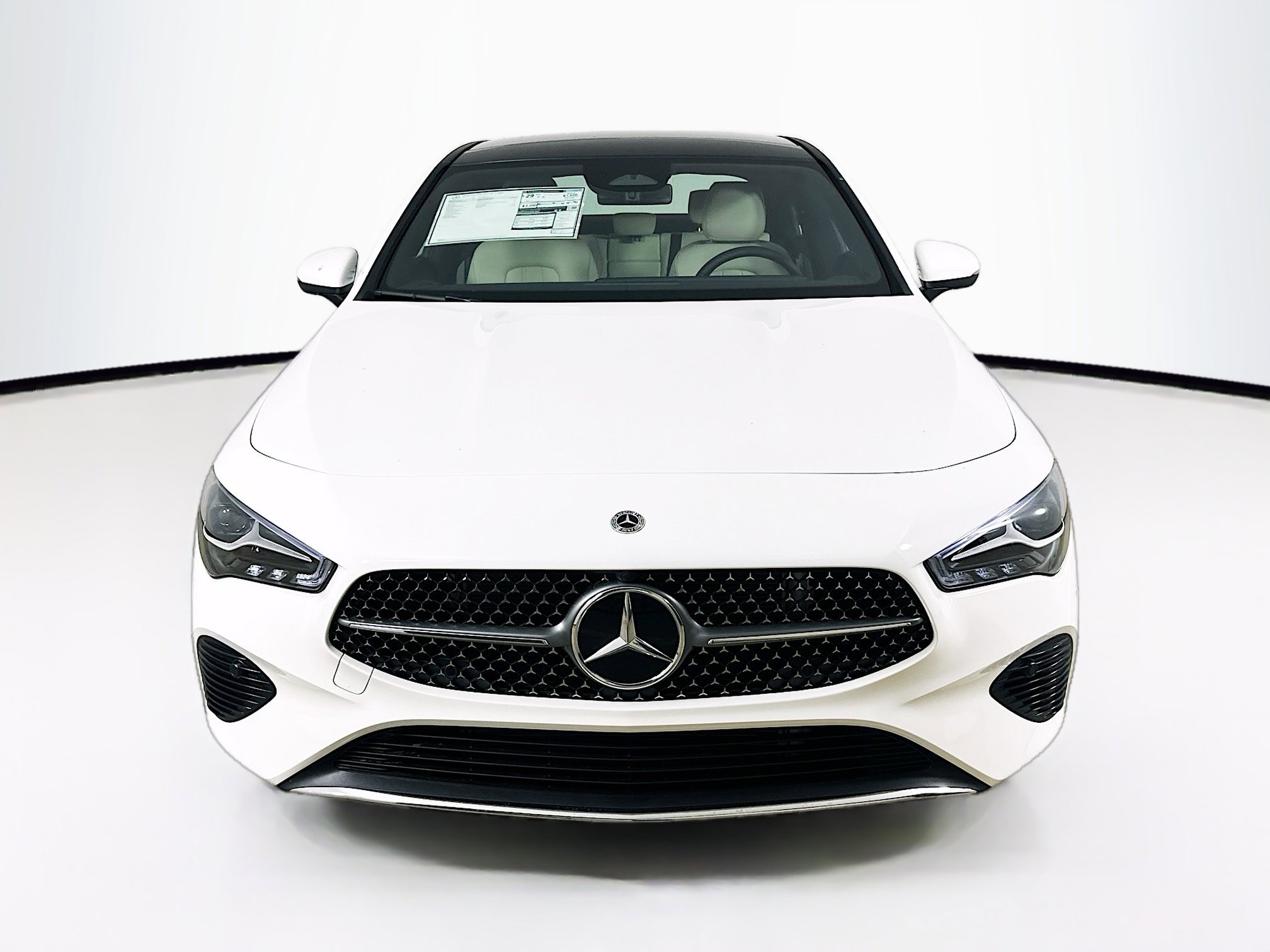 2025 Mercedes Benz CLA 250 4MATIC photo 2