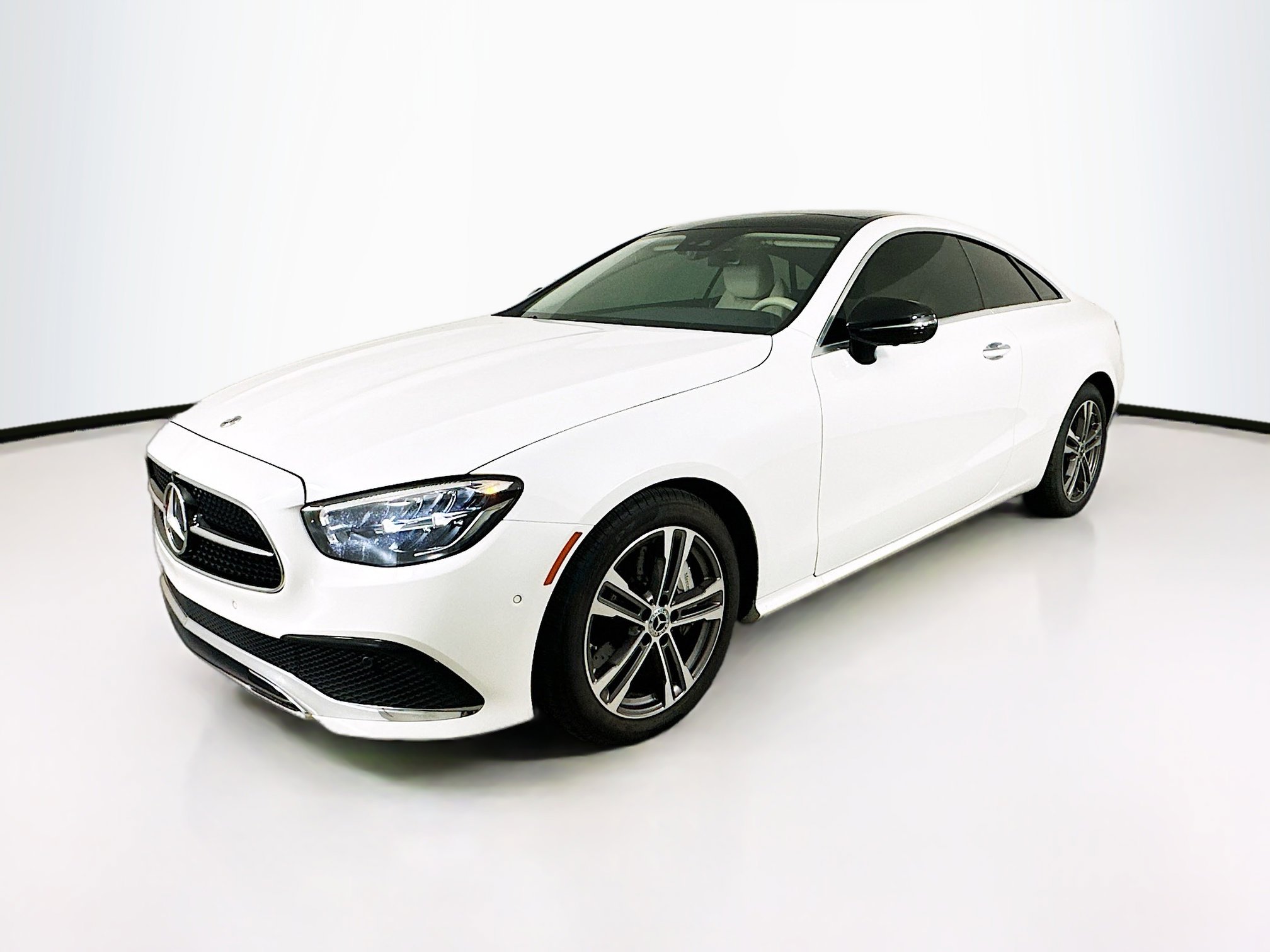 2023 Mercedes-Benz E-Class E450's photo