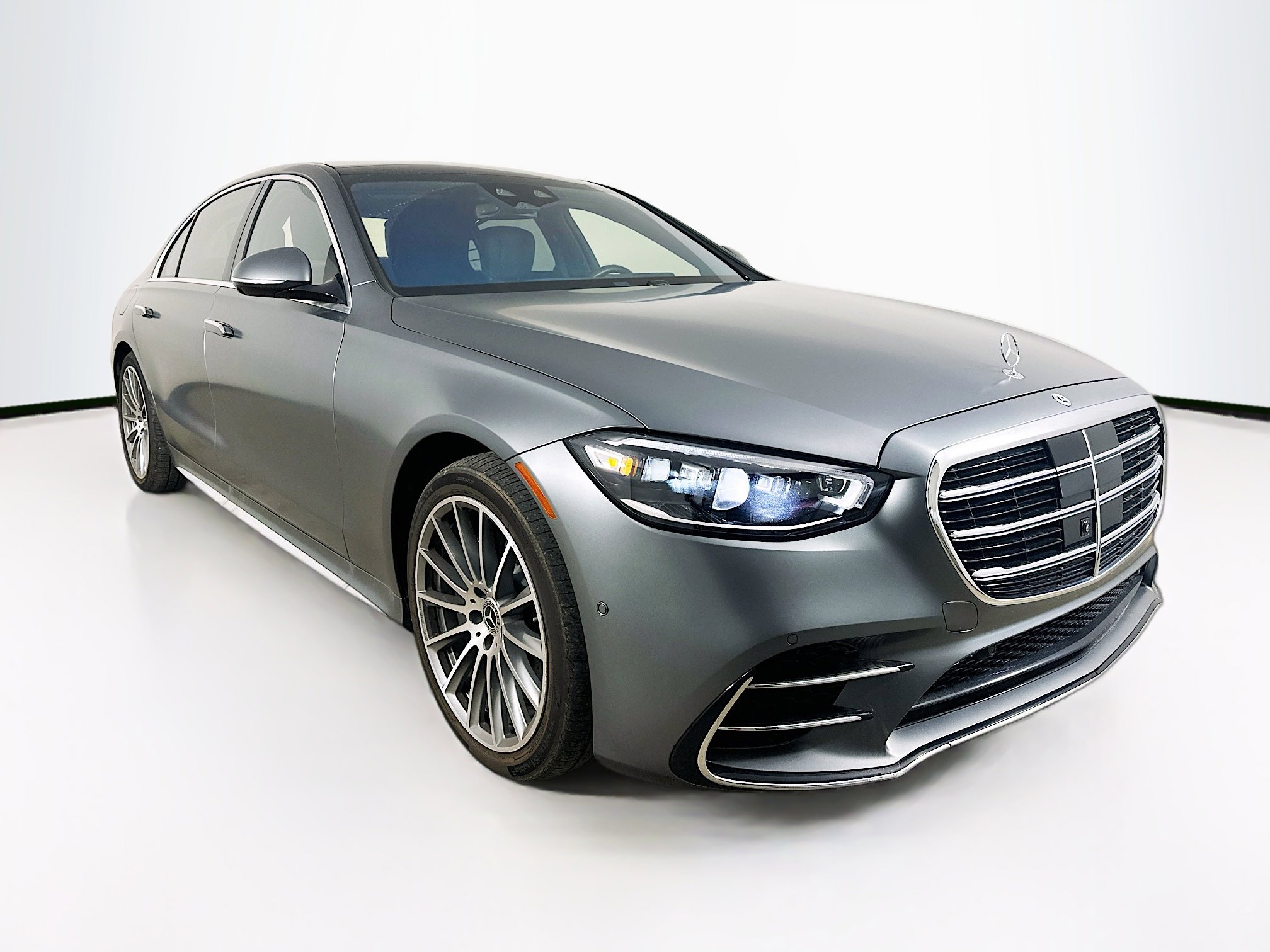 2022 Mercedes Benz S 500 4MATIC photo 3