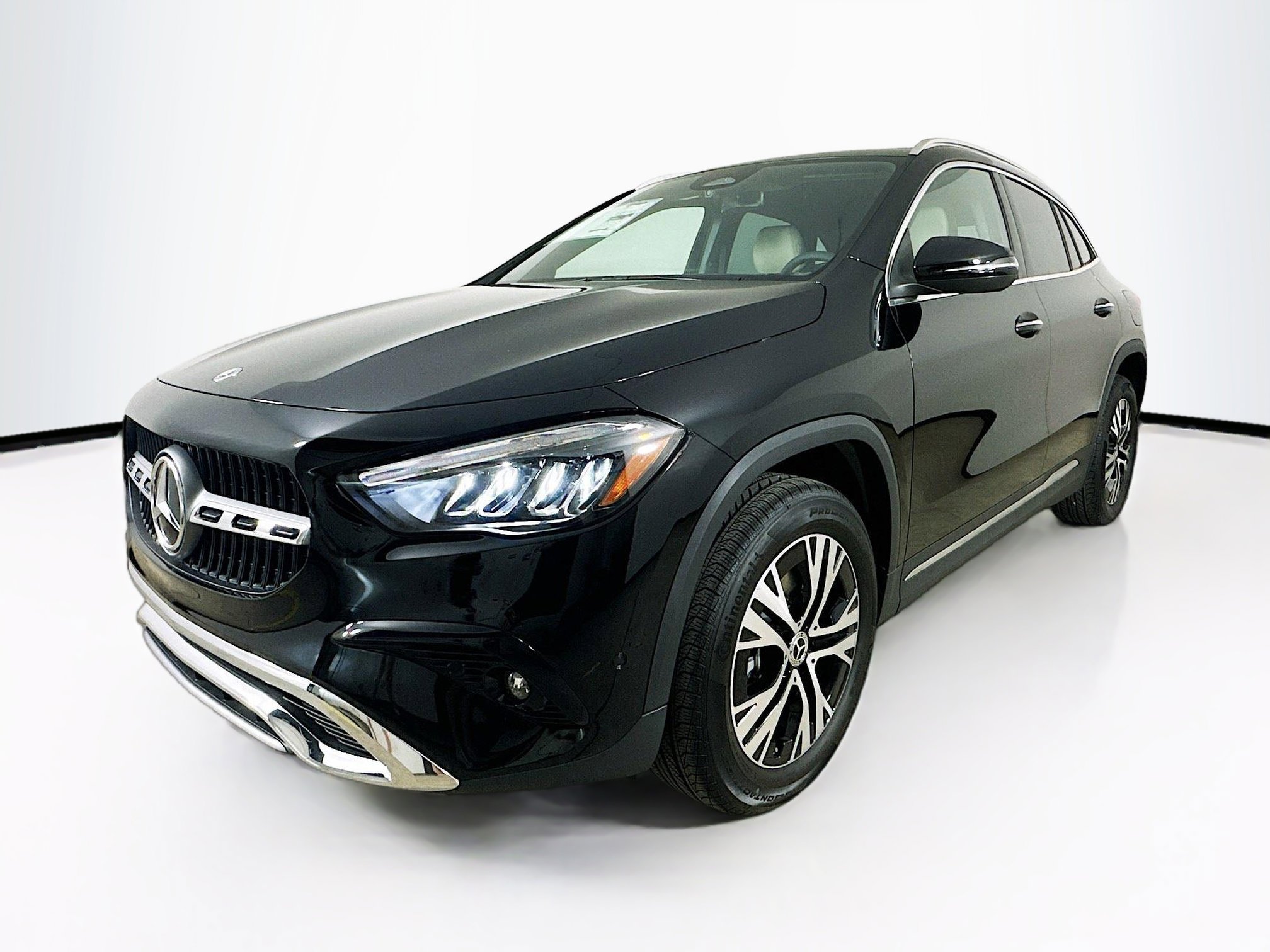 2026 Mercedes Benz GLA 250 4MATIC photo 3