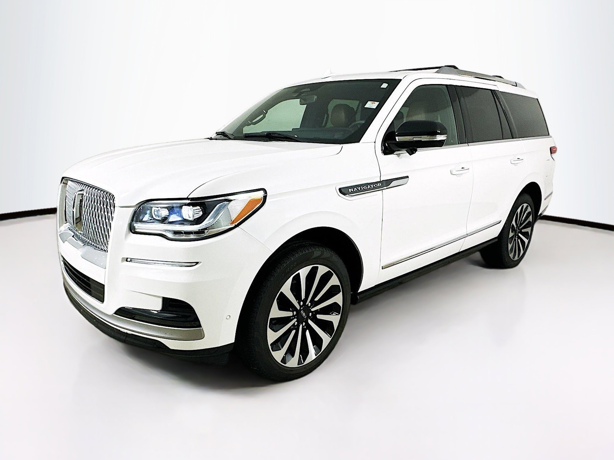 2023 Lincoln Navigator Reserve photo 3