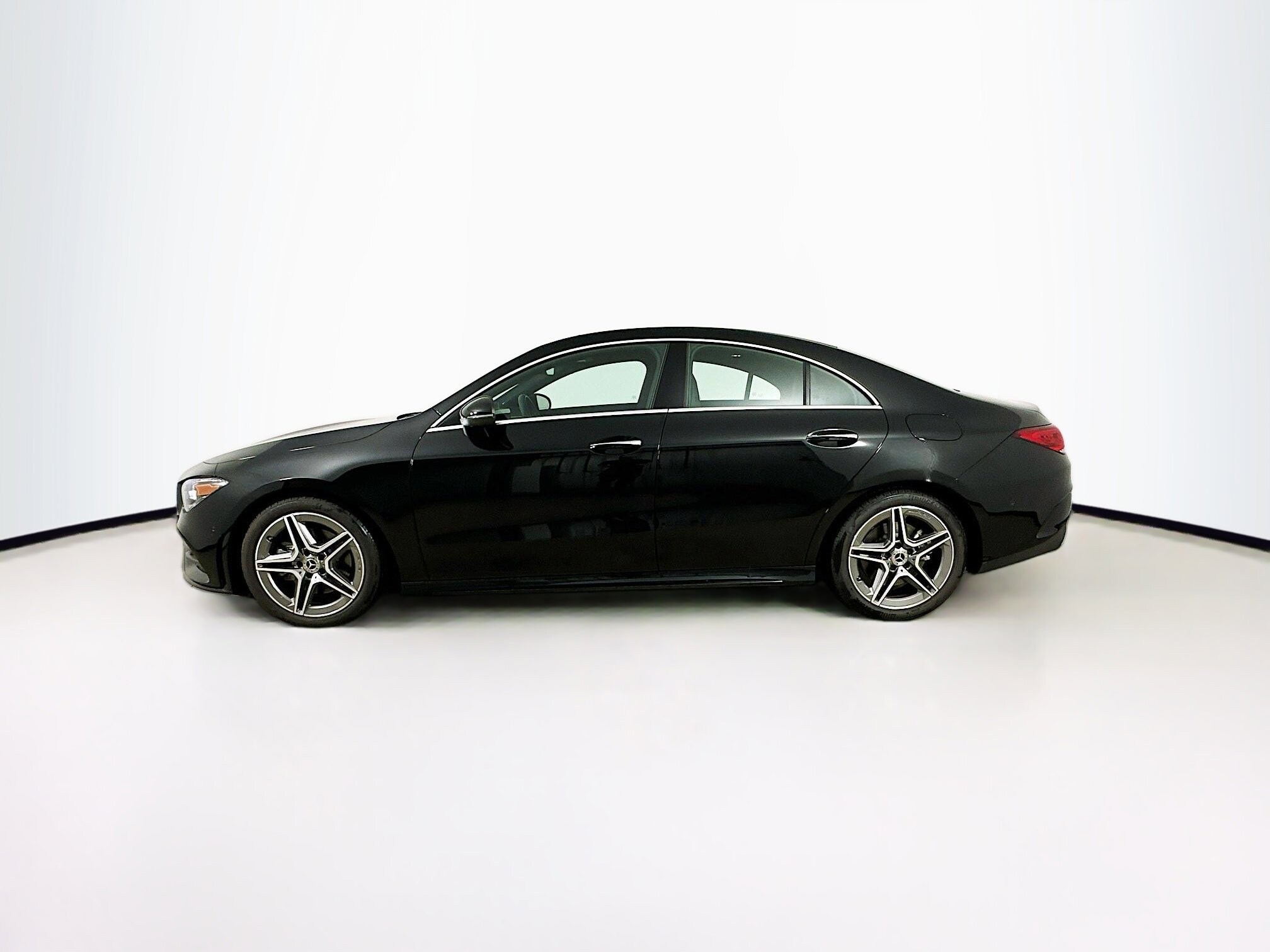 2023 Mercedes Benz CLA 250 4MATIC photo 4