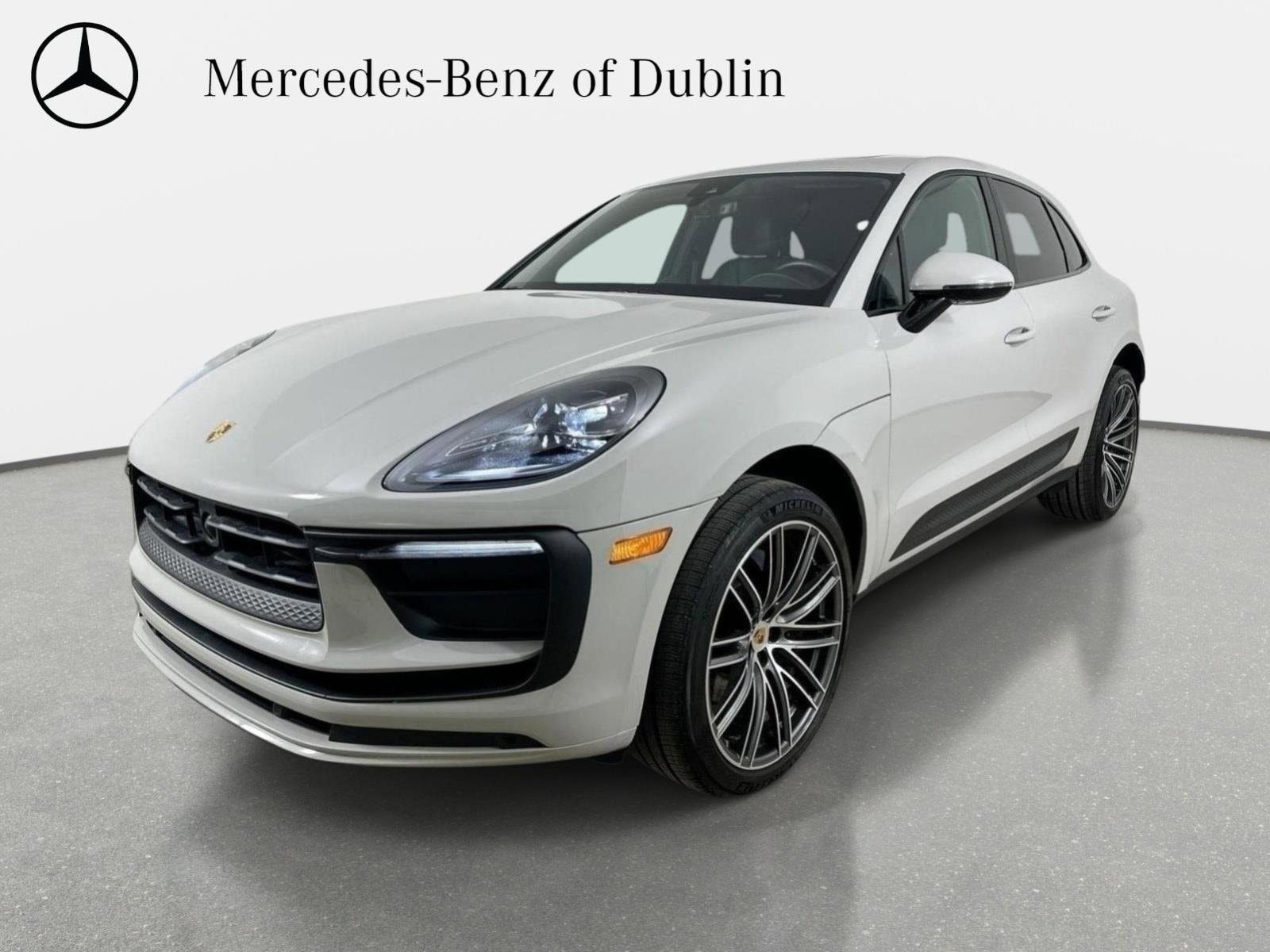 2023 Porsche Macan -'s photo