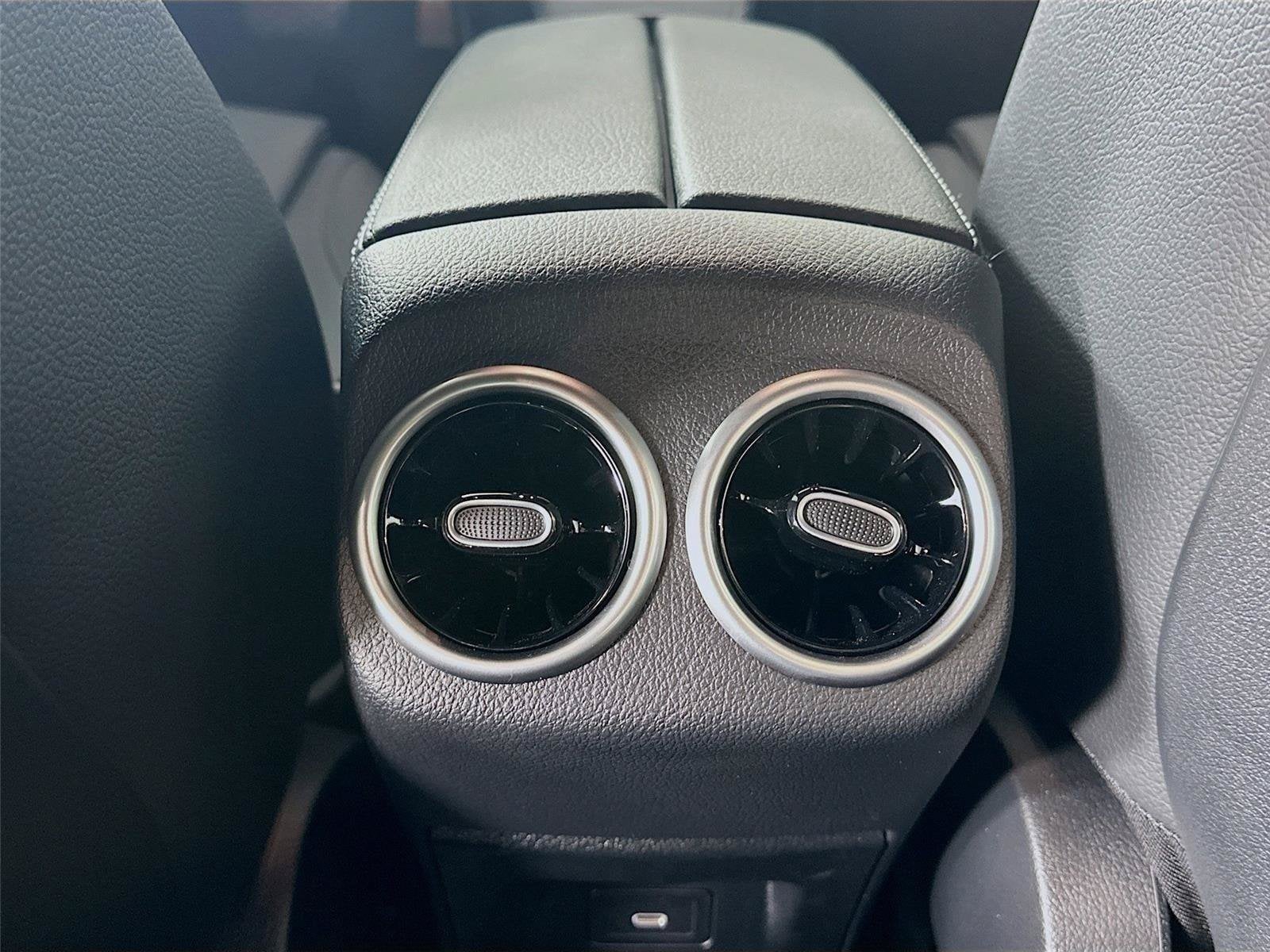 2025 Mercedes-Benz CLA CLA 250 - Photo 33