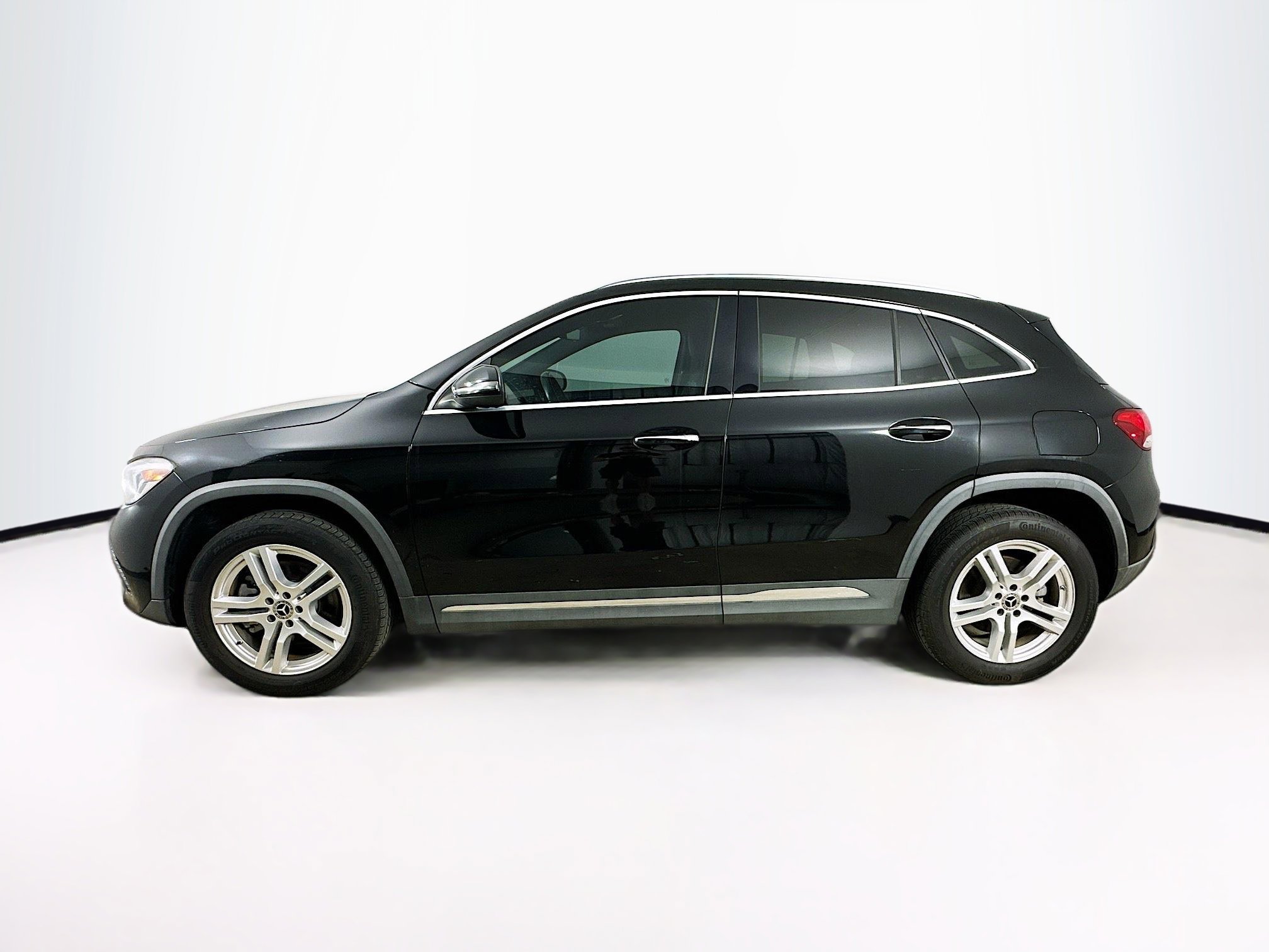 2021 Mercedes Benz GLA 250 photo 4