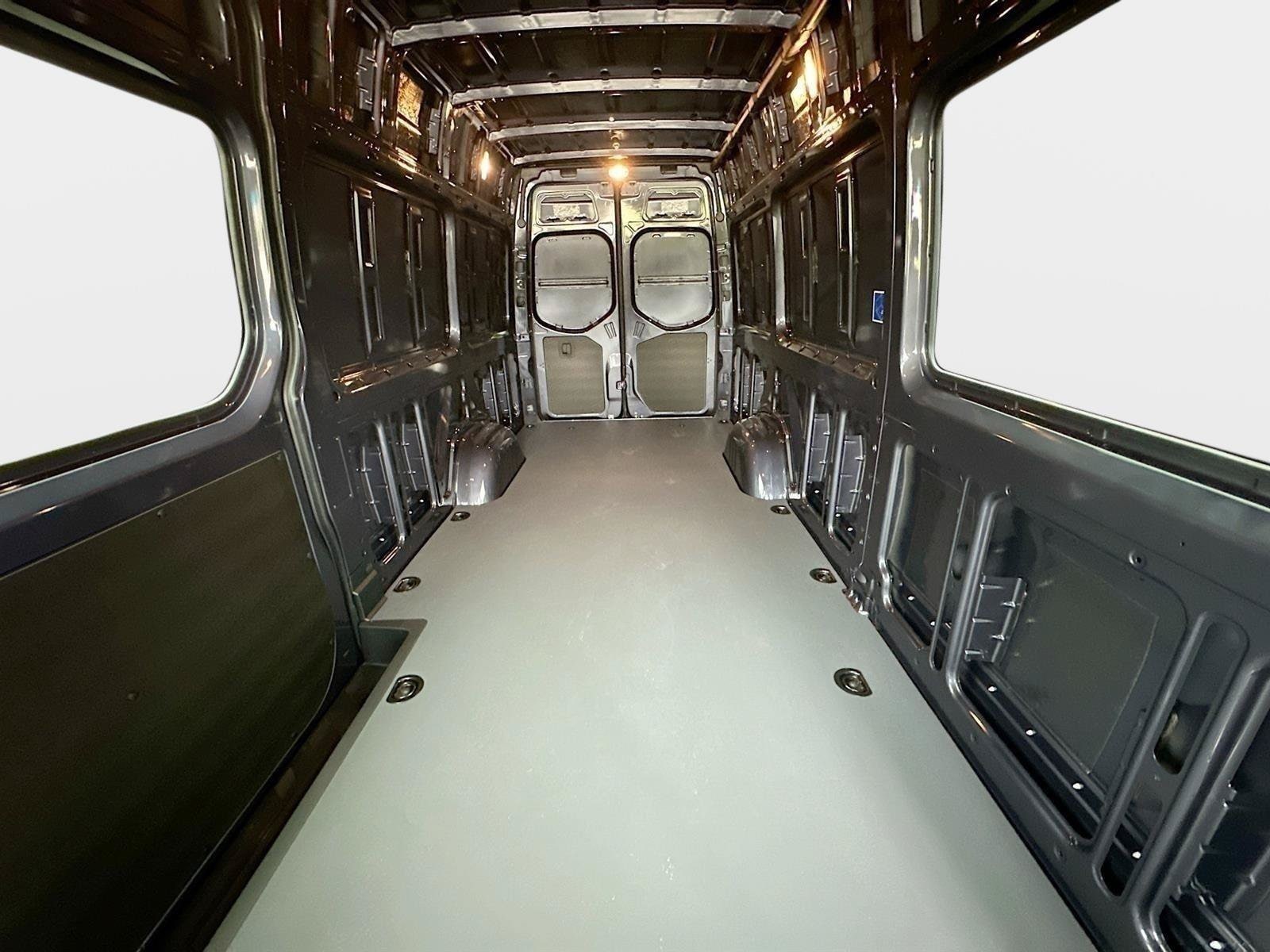 2025 Mercedes-Benz Sprinter Crew Van Base - Photo 28