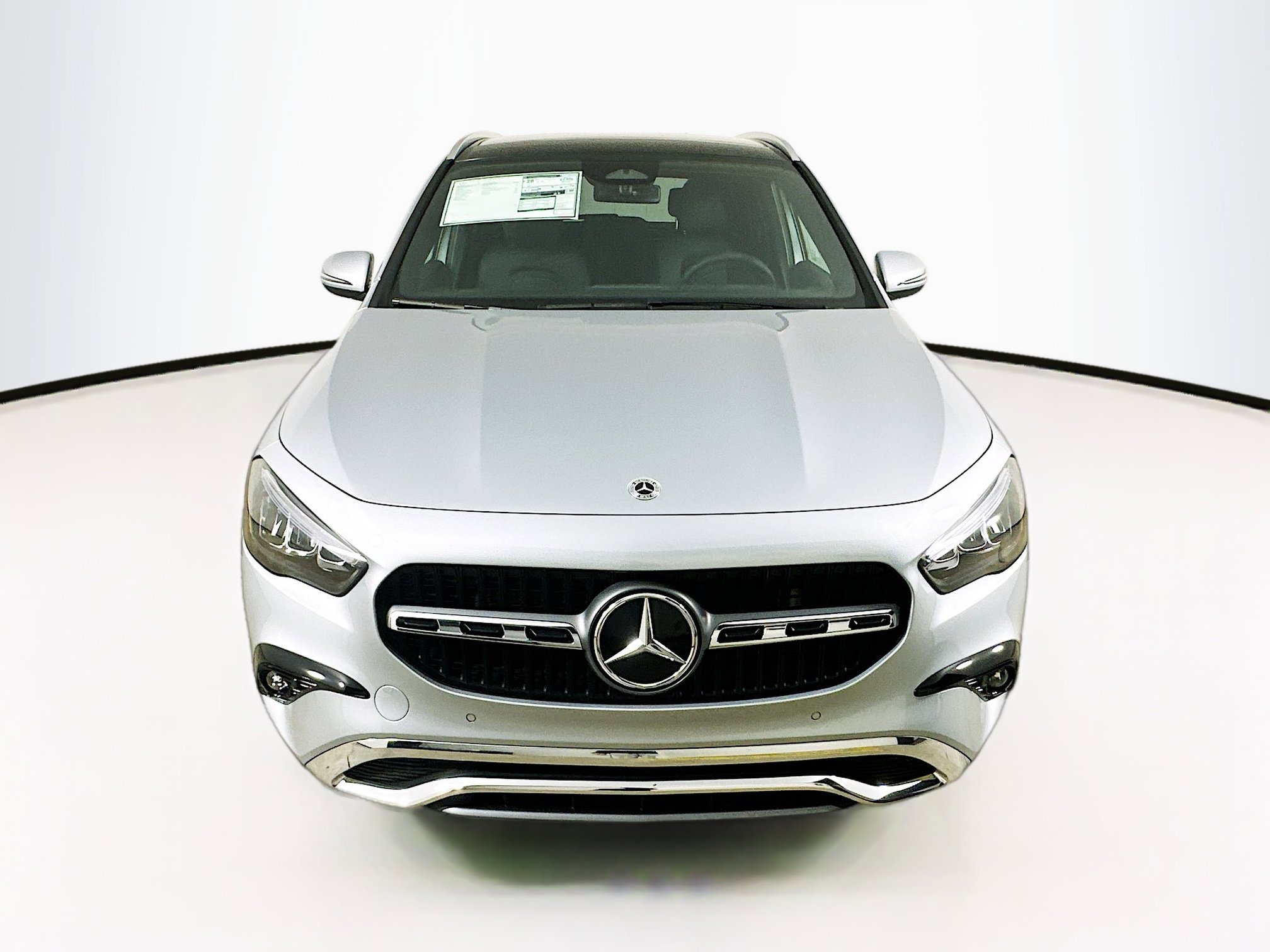 2025 Mercedes Benz GLA 250 4MATIC photo 2