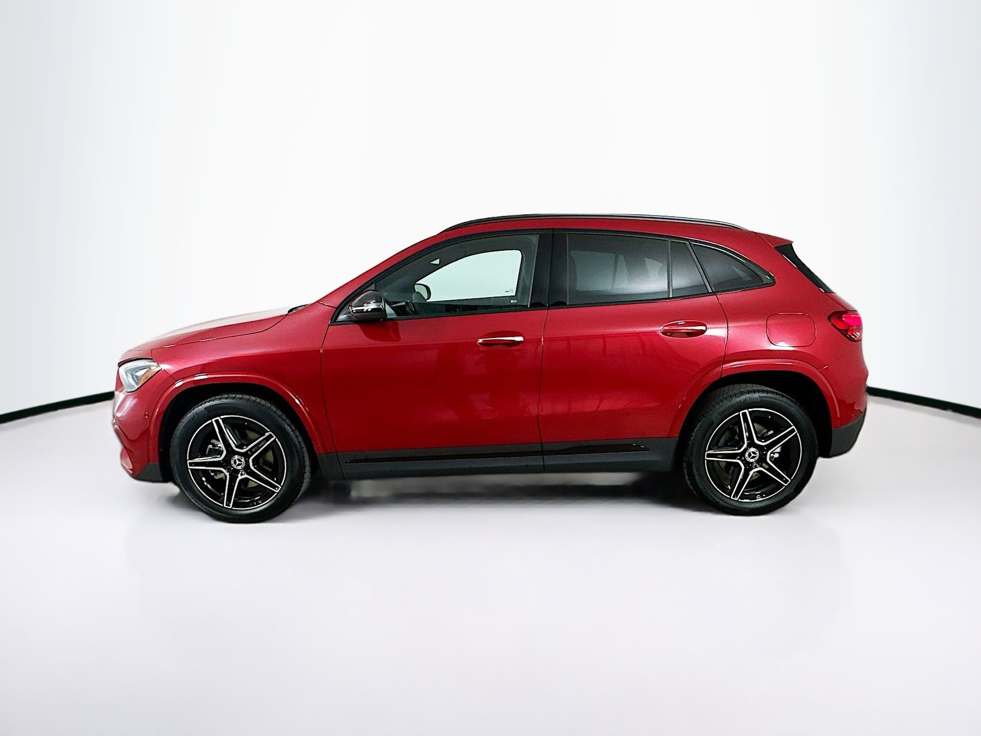 2026 Mercedes Benz GLA 250 4MATIC photo 4
