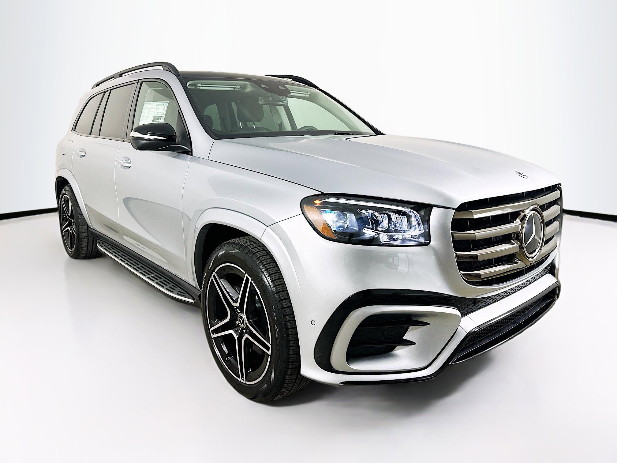 2026 Mercedes-Benz GLS Base's photo